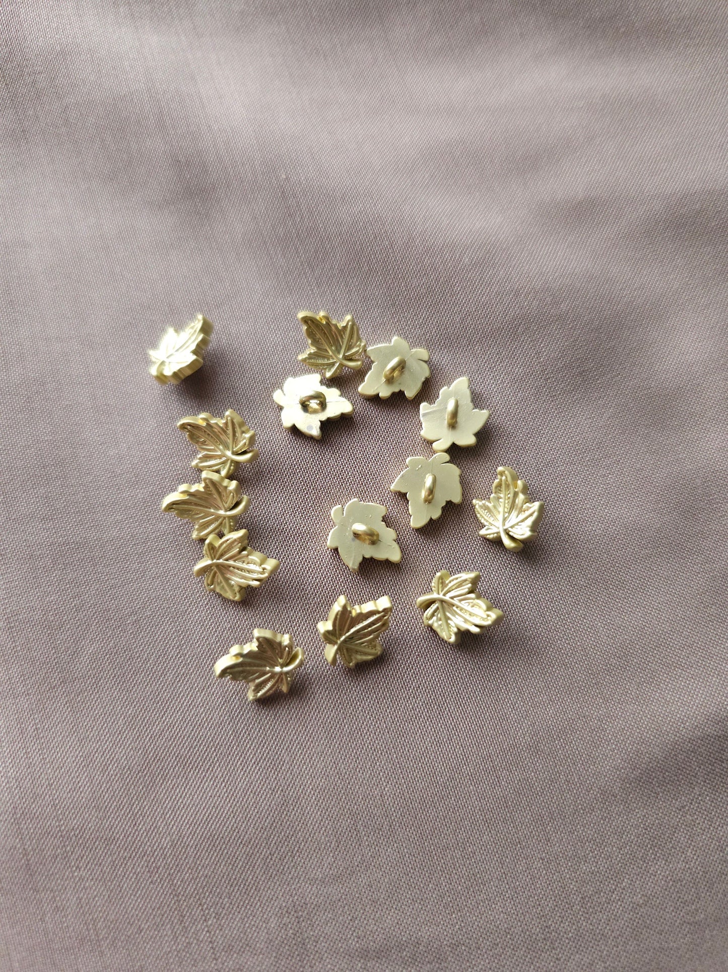 Mini Blätter Knöpfe, 4er Set, goldene Ahorn Knöpfe