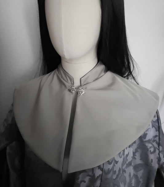 Nackenwärmer "Sylvaria", Elbische Gugel, Salbeigrün, Silber, Fantasy Accessoire, Mittelalter Schal, Hexen Capelet