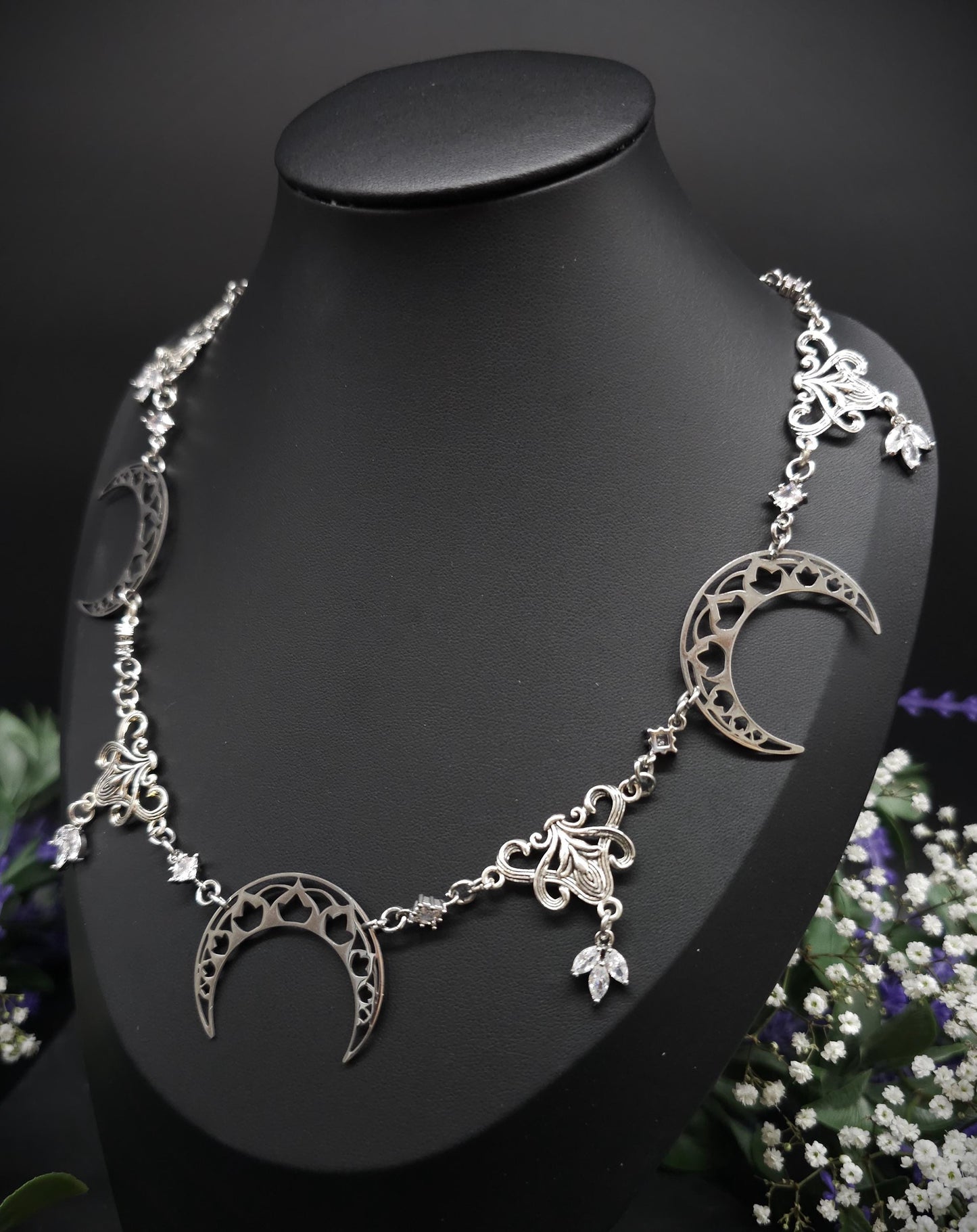 Edelstahl Mond Collier mit Zirkonia – Größenverstellbare Jugendstil Halskette, Fantasy & mystischer Schmuck