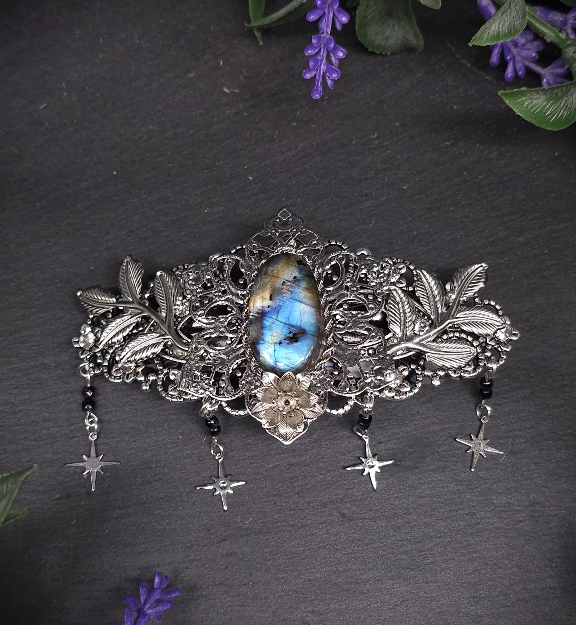 Labradorit Haarspange – mit Sternen, Zweigen und blauen Perlen - Mysticher Fantasy Haarschmuck
