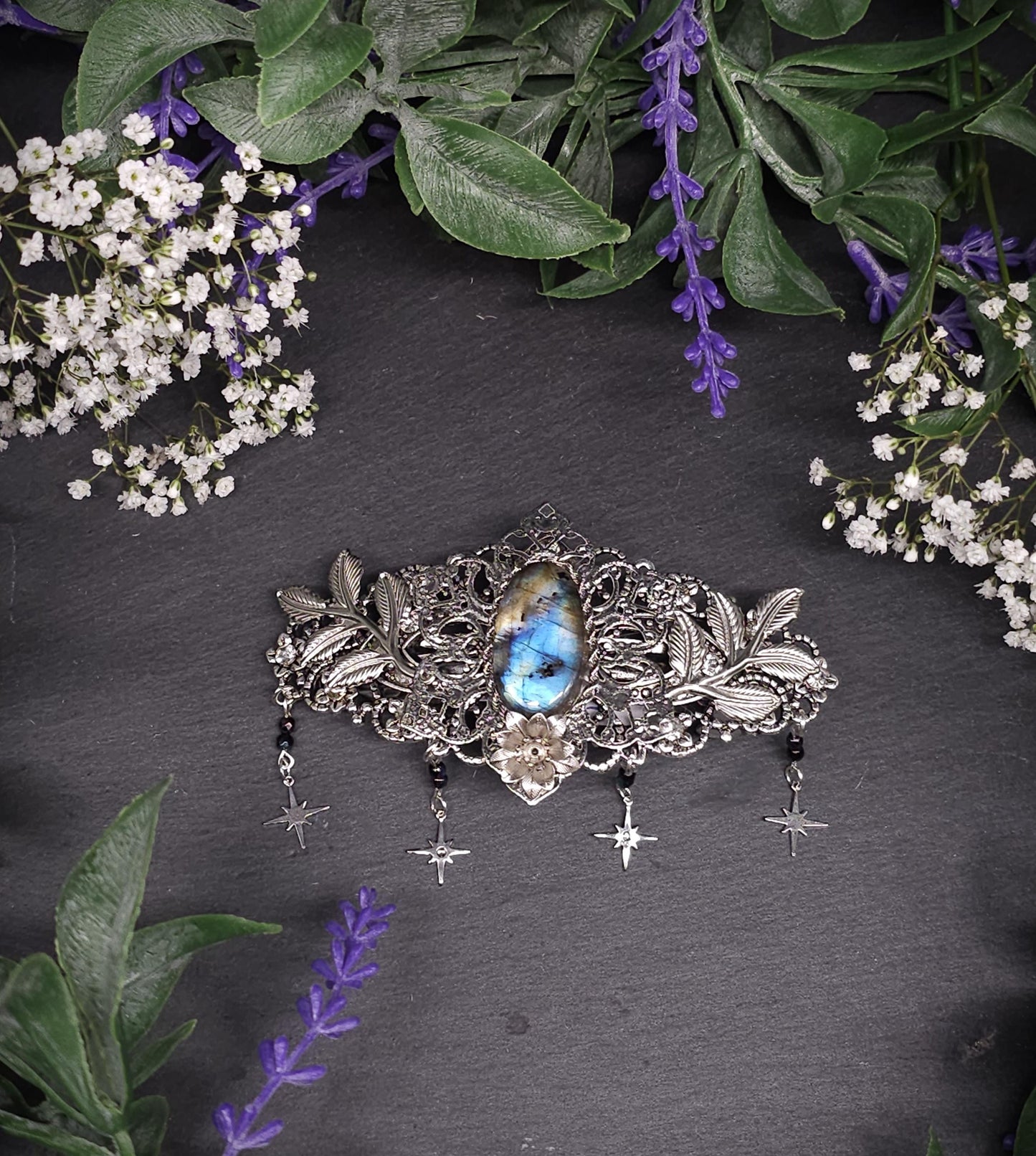 Labradorit Haarspange – mit Sternen, Zweigen und blauen Perlen - Mysticher Fantasy Haarschmuck