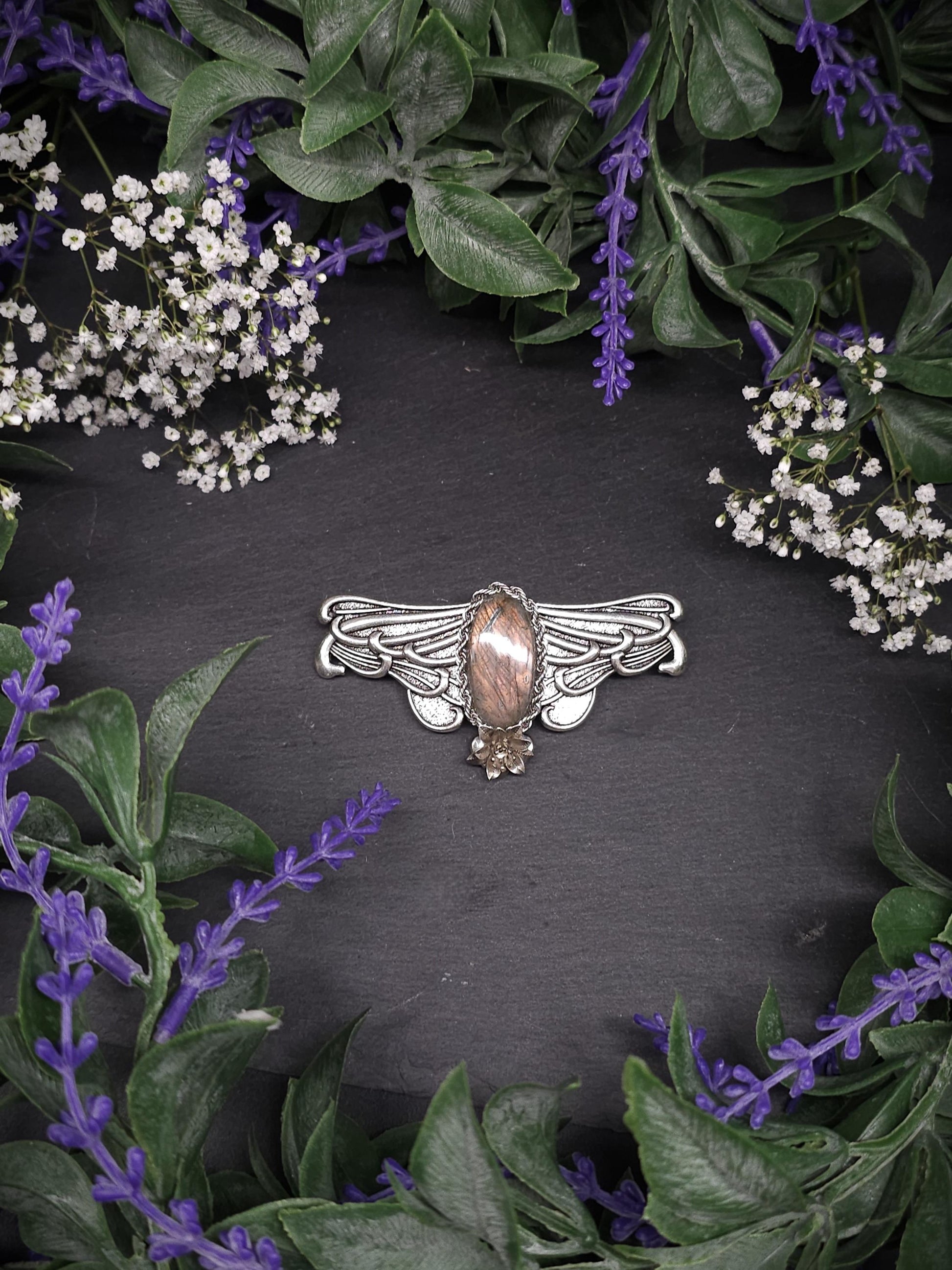 Silberne Jugendstil Haarspange mit seltenem gold-grünem Labradorit – Art Nouveau Schmuck