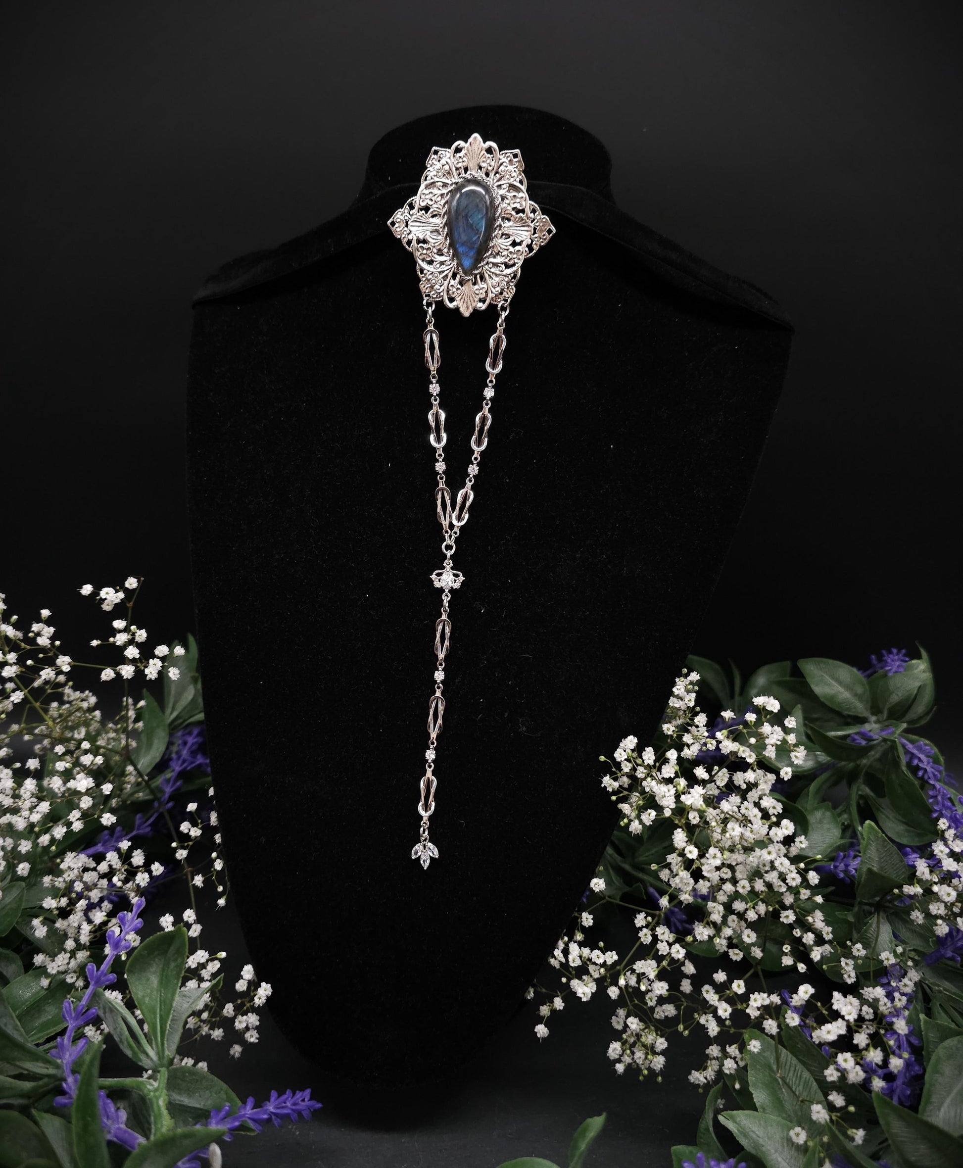 Filigrane elfenhafte Brosche ~ Labradorit Brosche ~ Dekorativer Pin für Bräute und Hochzeiten ~ Vintage Schalnadel ~ Brosche für Fantasy