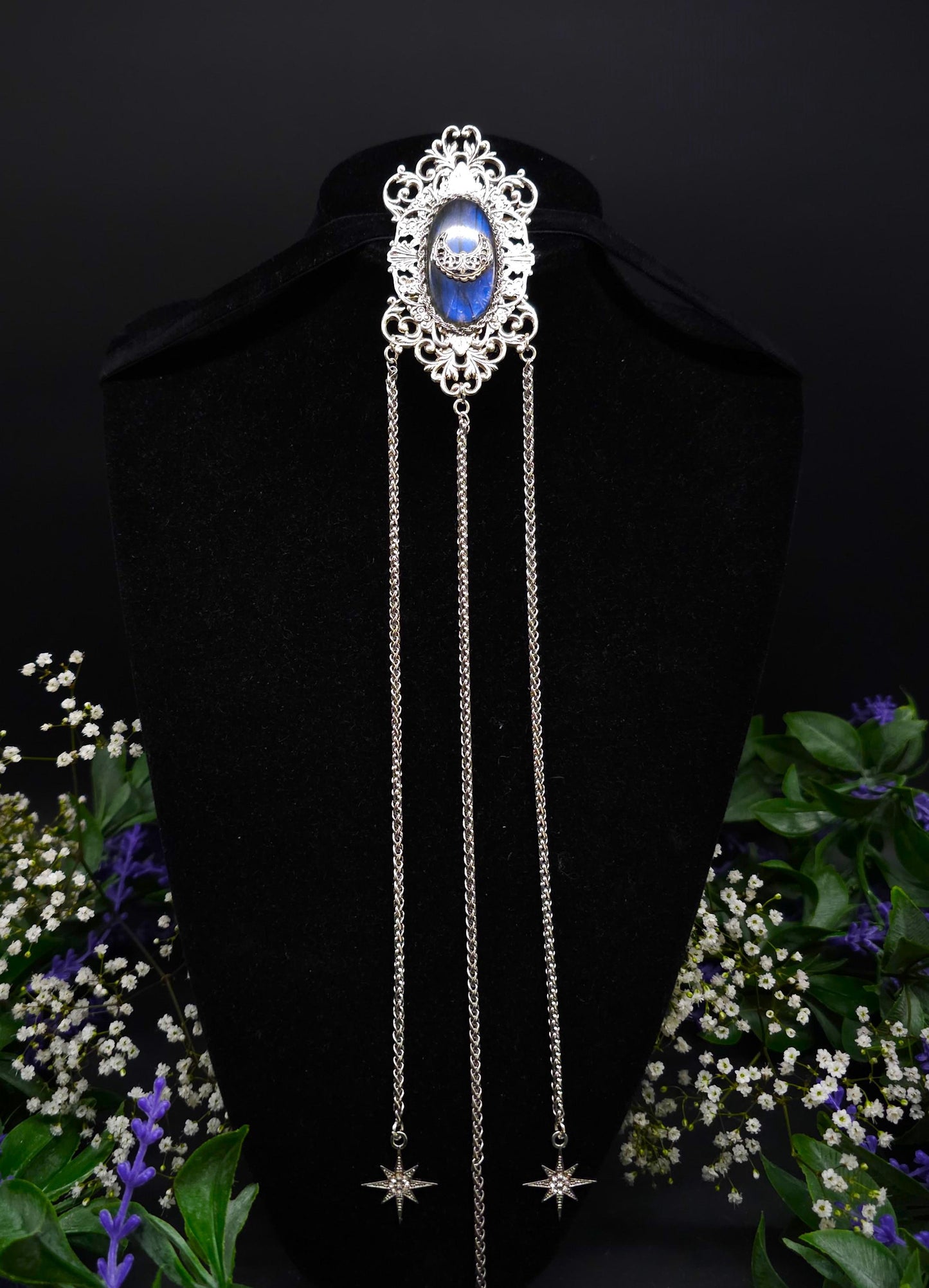 Jugendstil Brosche mit Labradorit und Mondsichel ~ Art Nouveau Schmuck mit Ketten ~ für Gothic, LARP , Mittelalter, als Brautschmuck