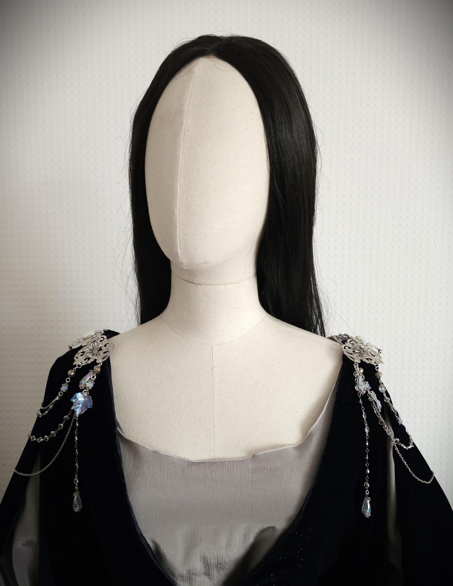 Schulterbroschen "Feryé" ~ Kostüm Accessoire ~Pin Brosche Schalnadel ~ Hochzeits-Schmuck