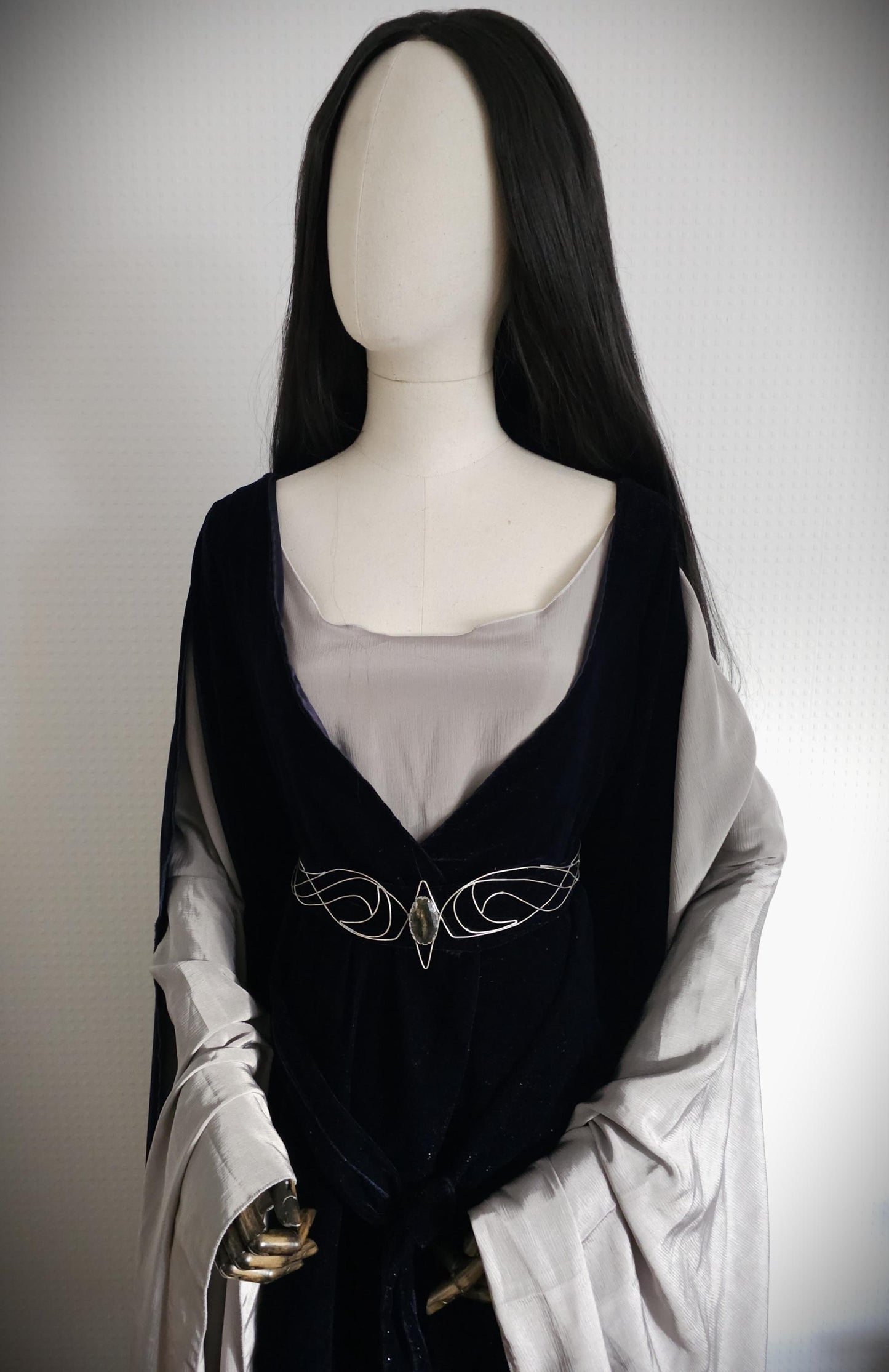 Versilberter Drahtgürtel "Myénni" ~ Elfengürtel mit Labradorit ~ handgefertigter Taillengürtel / Accessoire ~ Braut Schmuck