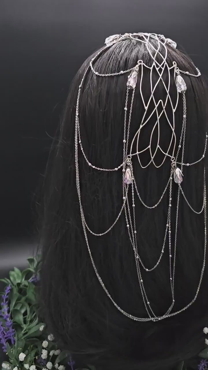Versilbertes Headpiece - Mittelscheitel Diadem - Fantasy Tiara - Krone mit Ketten und Perlen - Hochzeit, Cosplay & LARP