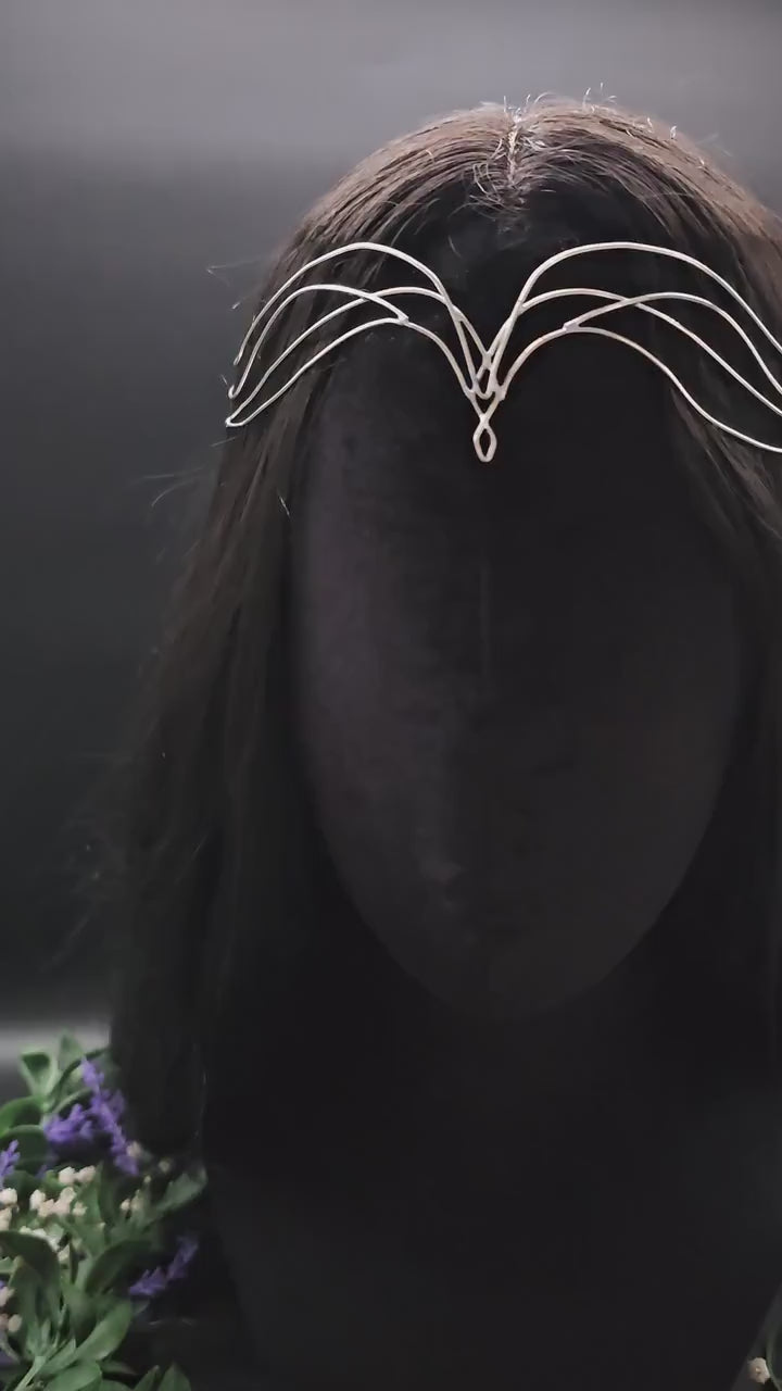 Versilbertes Elfen-Diadem "Yelláre"  ~ Draht Tiara im Jugendstil Design ~ Größenverstellbar ~ Accessoire für LARP, Cosplay und Hochzeiten