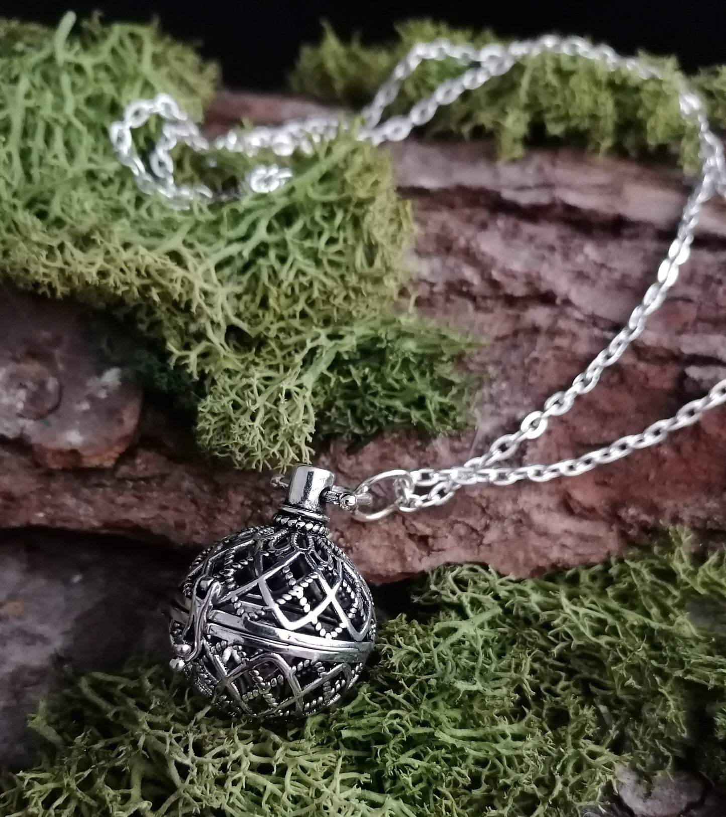 Light Necklace, Angelic Caller with Light, LARP Amulett, Magic, Elvish Pendant, Fantasy Choker, Fairy, Witch, Wicca, Magical Present, Pagan