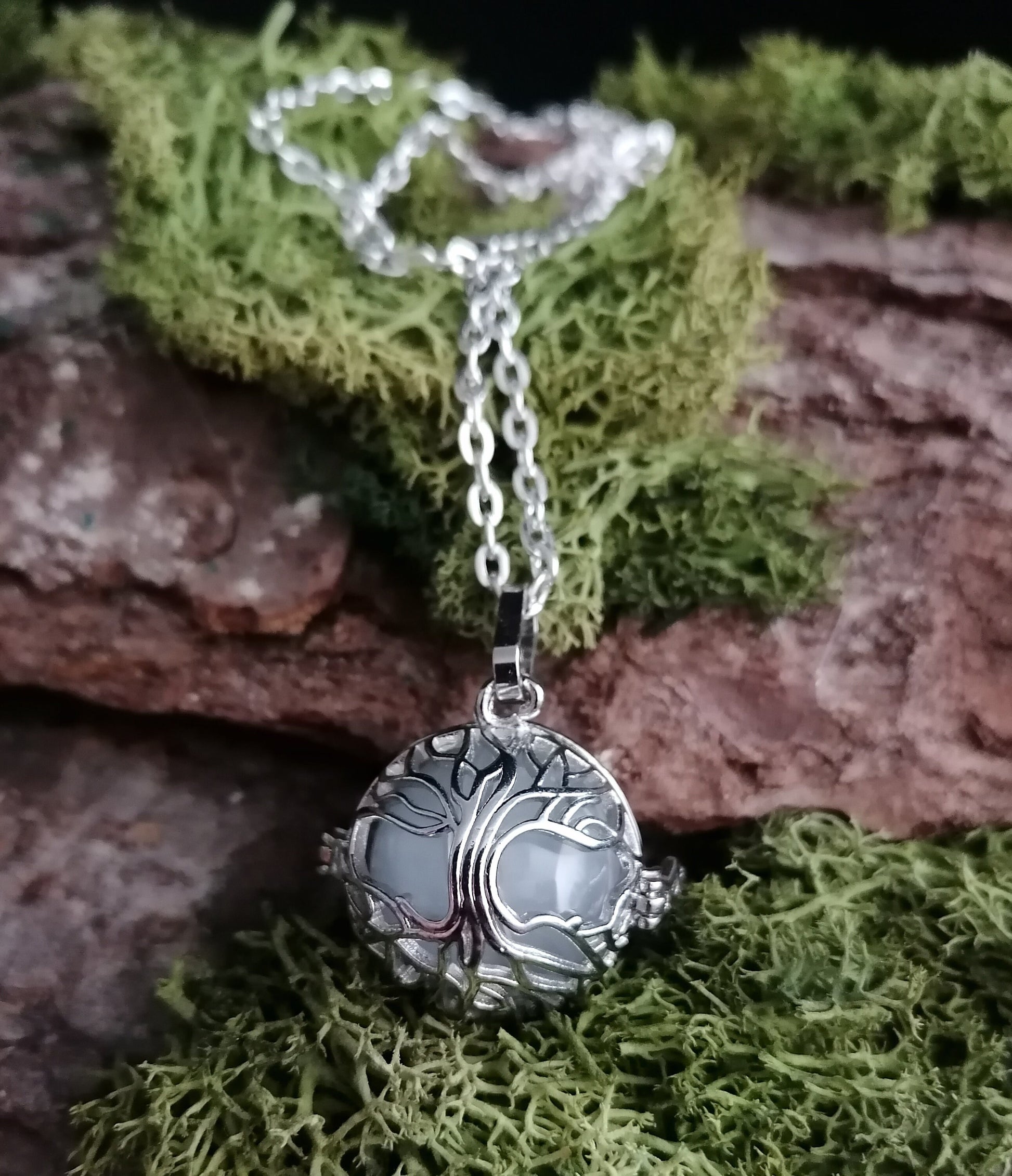 Light Necklace, Angelic Caller with Light, LARP Amulett, Magic, Elvish Pendant, Fantasy Choker, Fairy, Witch, Wicca, Magical Present, Pagan
