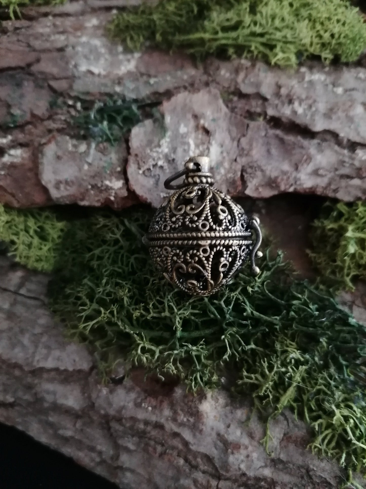 Light Necklace, Angelic Caller with Light, LARP Amulett, Magic, Elvish Pendant, Fantasy Choker, Fairy, Witch, Wicca, Magical Present, Pagan