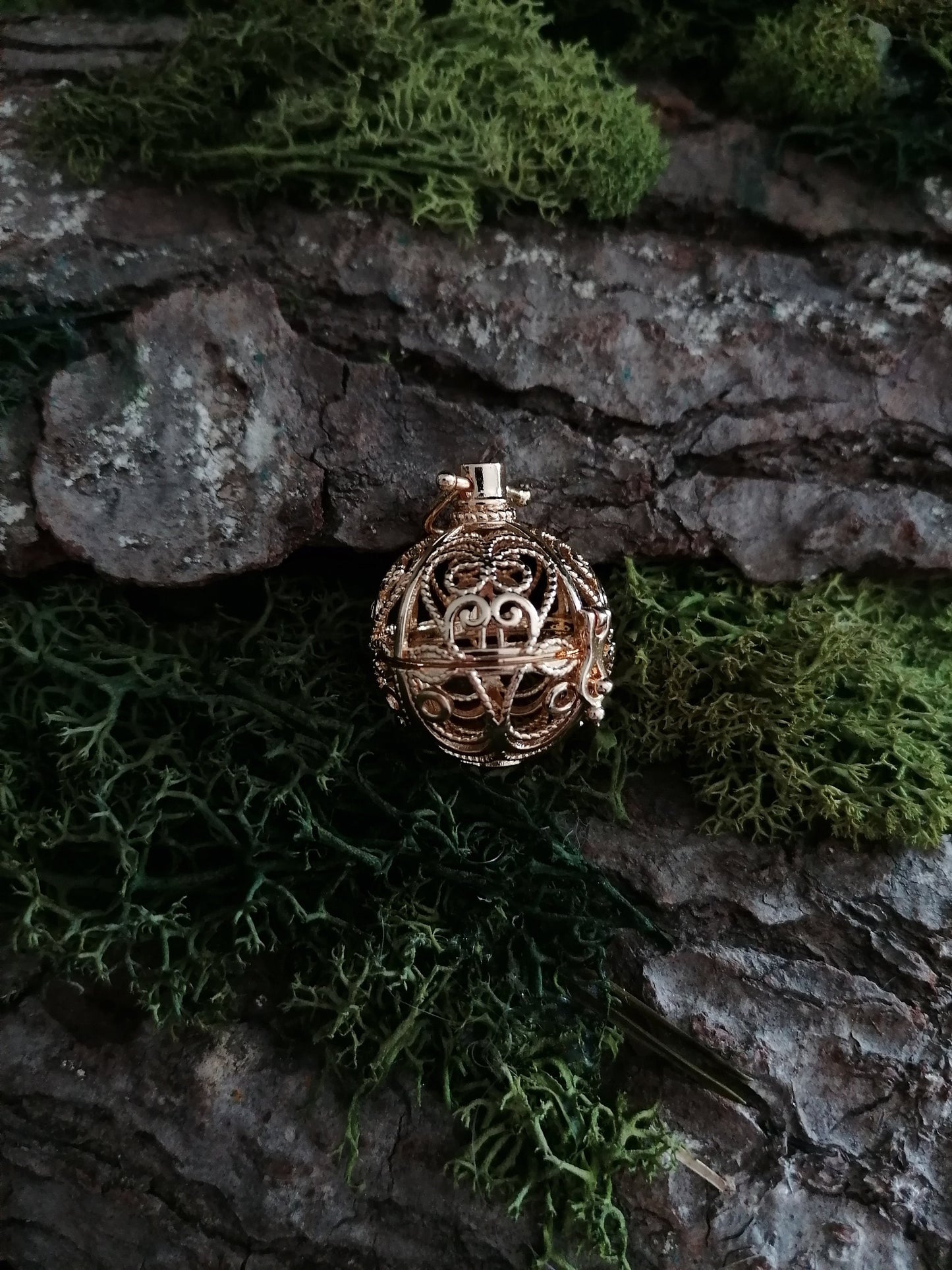 Light Necklace, Angelic Caller with Light, LARP Amulett, Magic, Elvish Pendant, Fantasy Choker, Fairy, Witch, Wicca, Magical Present, Pagan