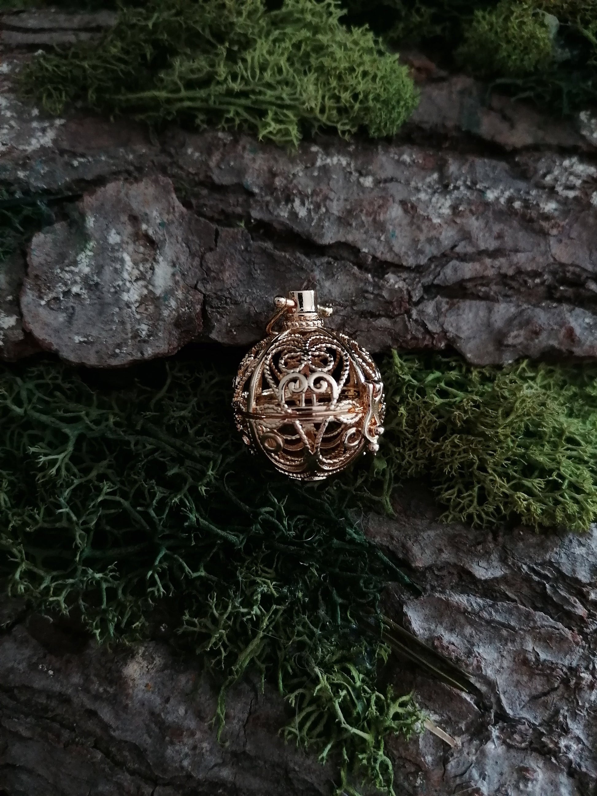 Light Necklace, Angelic Caller with Light, LARP Amulett, Magic, Elvish Pendant, Fantasy Choker, Fairy, Witch, Wicca, Magical Present, Pagan