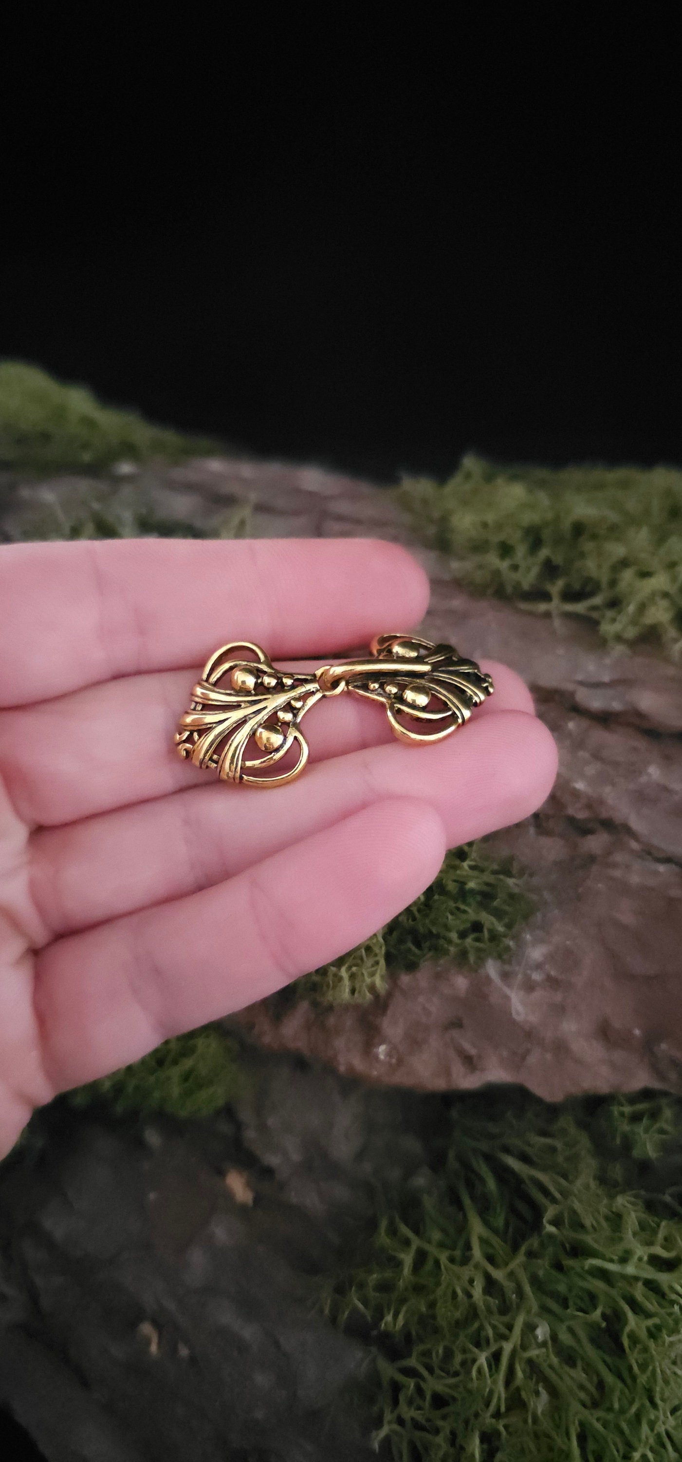 Gewandschließe Gold Art Nouveau - 1 Paar Schließe - Kostüm Accessoire