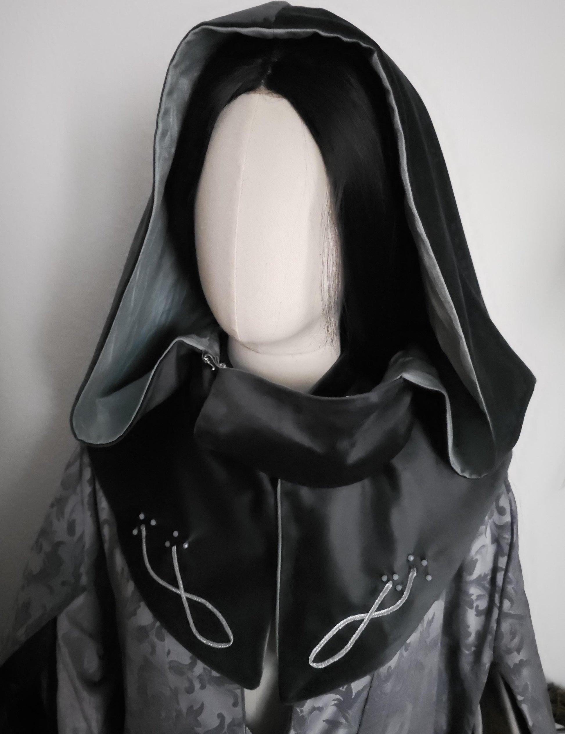 Nackenwärmer "Noarellé", Elbische Gugel, Salbeigrün, Silber, Fantasy Accessoire, Mittelalter Schal, Hexen Capelet