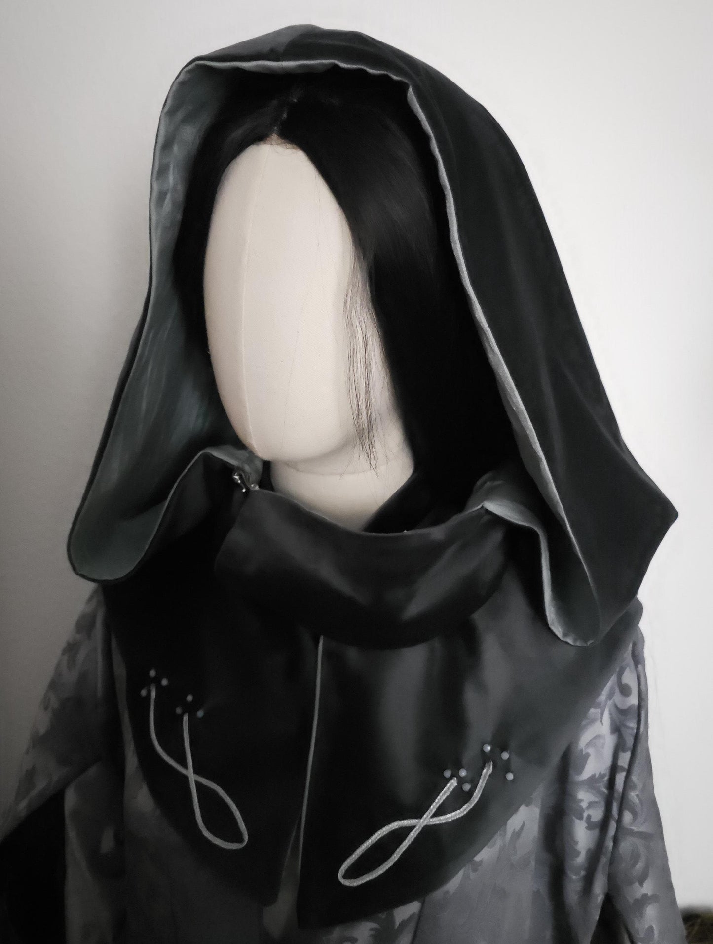 Nackenwärmer "Noarellé", Elbische Gugel, Salbeigrün, Silber, Fantasy Accessoire, Mittelalter Schal, Hexen Capelet