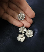 Metall Blumenknöpfe ~ 4er Set ~ eingefasstes Perlmutt ~ elegante Knöpfe ~ Basteln & DIY