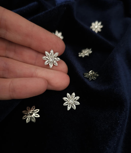 4er Set feine Stern-Knöpfe aus Edelstahl mit Zirkonia - Hochwertig und filigran