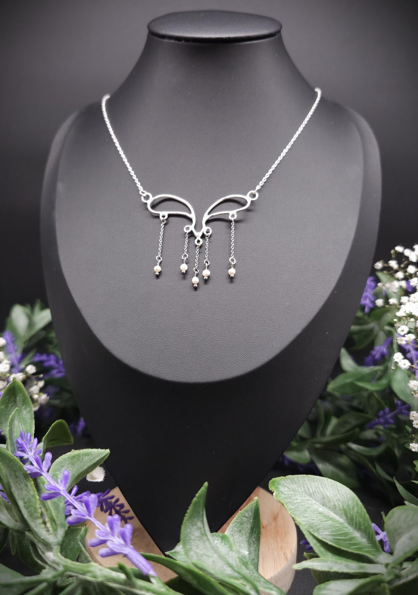 Versilberte Halskette - Collier mit Süßwasserperlen - romantischer Brautschmuck - Art Nouveau