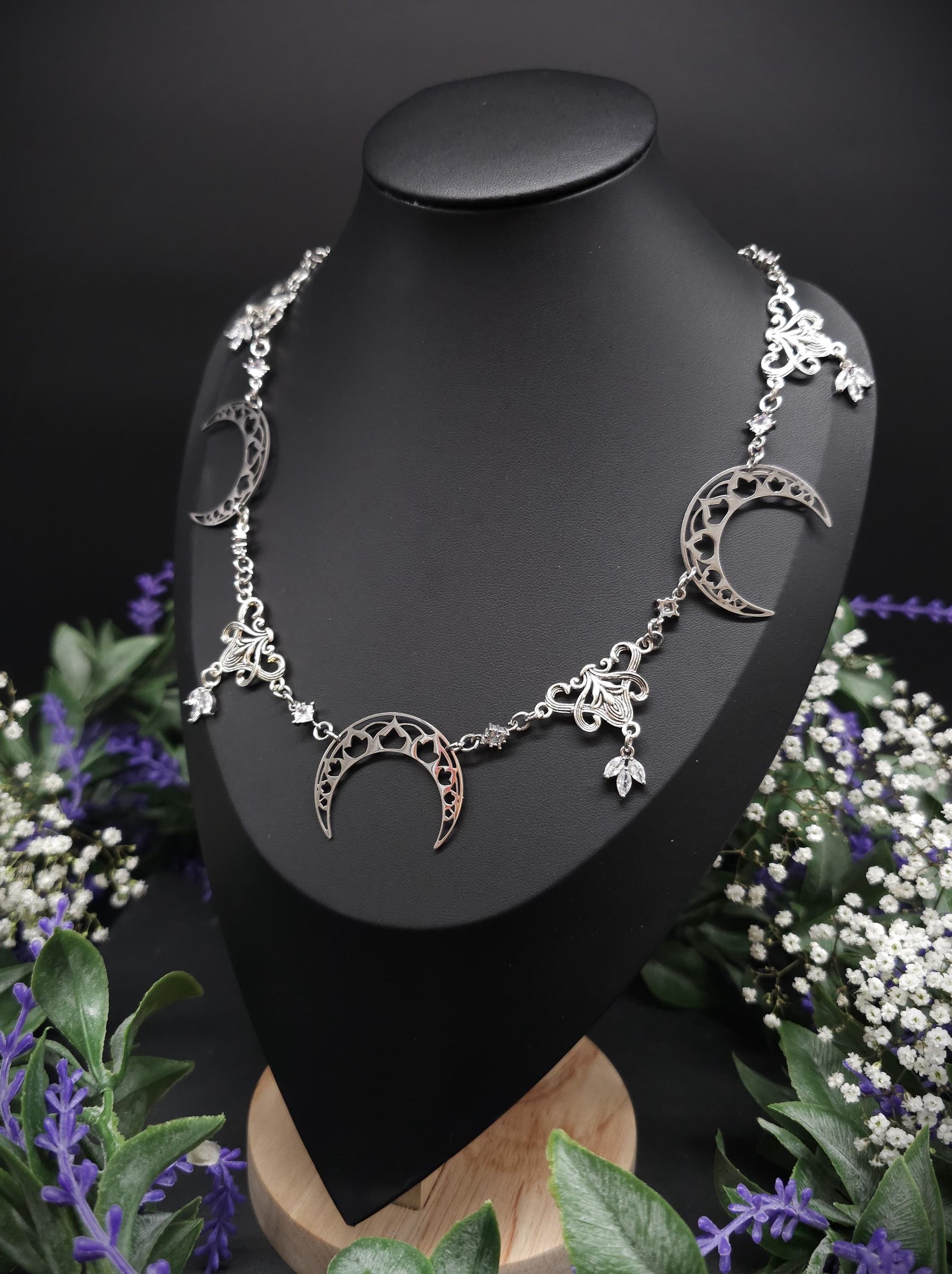 Edelstahl Mond Collier mit Zirkonia – Größenverstellbare Jugendstil Halskette, Fantasy & mystischer Schmuck