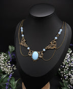 Art Nouveau Collier mit Opalith Cabochon & Perlen - Elfischer Jugendstil Schmuck - Größenverstellbare Halskette