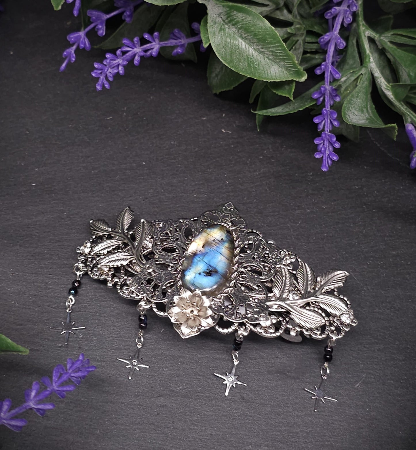Labradorit Haarspange – mit Sternen, Zweigen und blauen Perlen - Mysticher Fantasy Haarschmuck