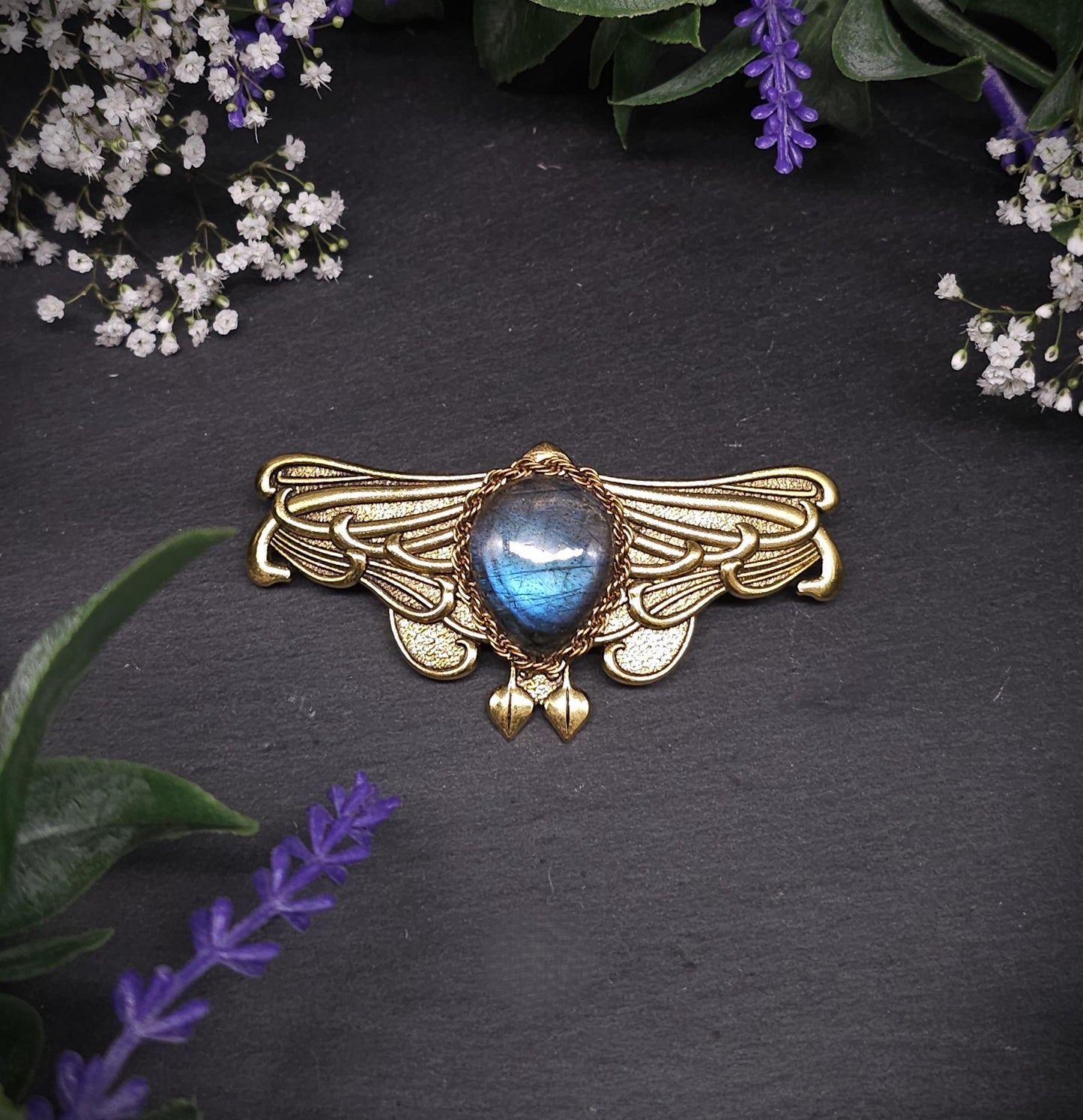 Goldene Art Nouveau Haarspange mit blauem Labradorit – Jugendstil Schmetterlingsdesign – Zwei Steinvarianten – Elegantes Vintage Accessoire