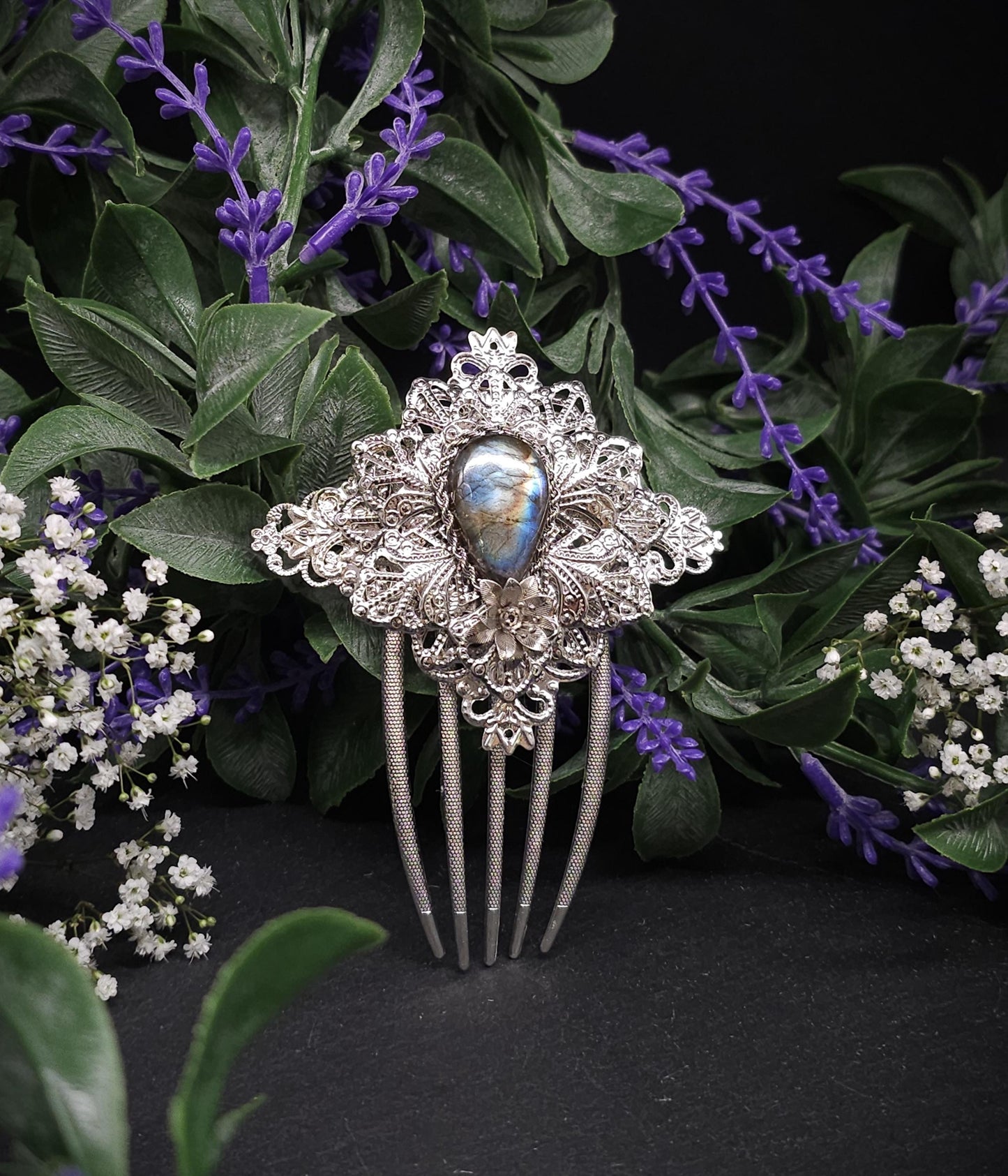 Haarkamm mit Labradorit Cabochon ~ für Brautfrisur, Mittelalter, Fantasy, Hochzeiten ~ Haarspange ~ Einzigartiger Schmuck ~ Haarnadel ~