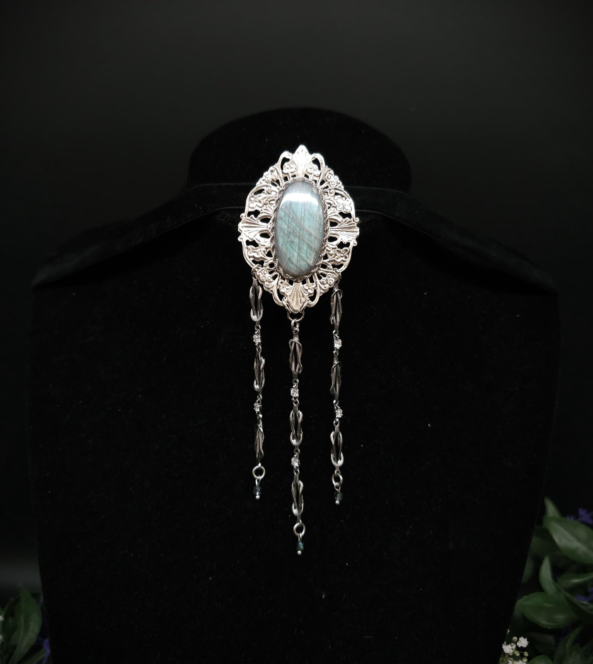 Jugendstil Brosche mit Labradorit ~ Zirkonia & Edelstahl-Ketten ~ Kostüm Accessoire
