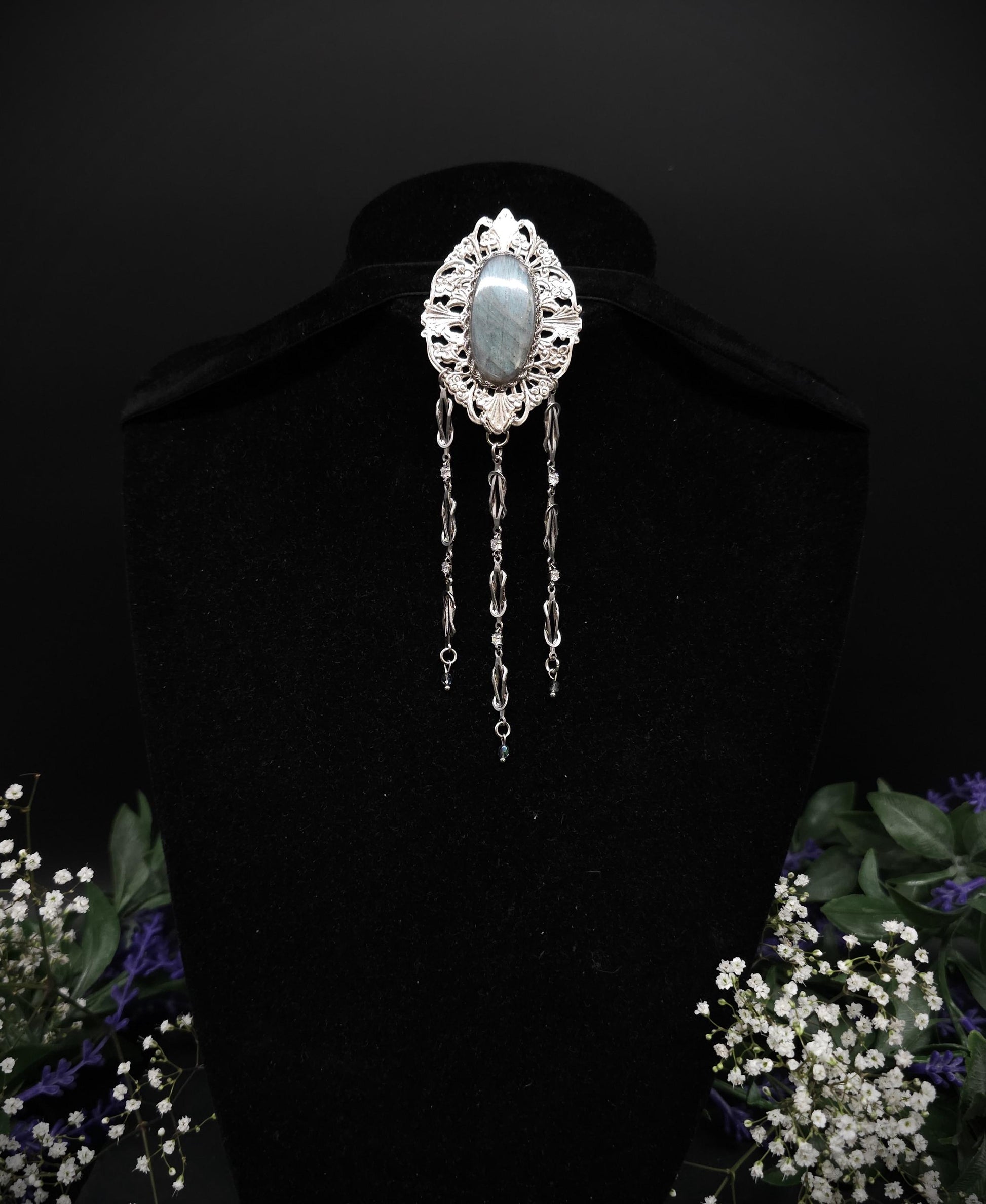 Jugendstil Brosche mit Labradorit ~ Zirkonia & Edelstahl-Ketten ~ Kostüm Accessoire