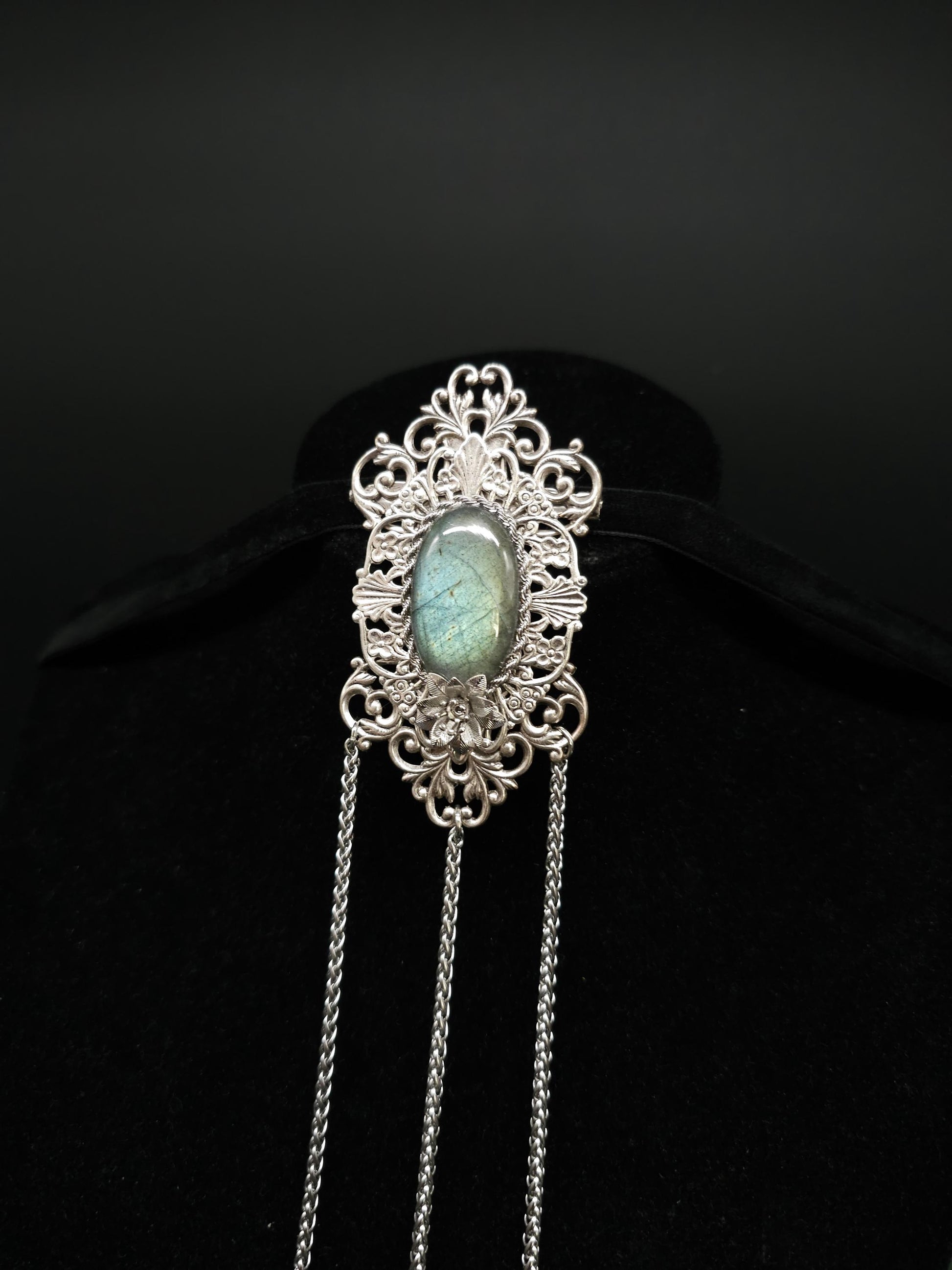 Jugendstil Brosche ~ Seltener Labradorit in Salbei türkis ~ Art Nouveau Accessoire für Schals, Tücher, Mittelalter, Gothic, Fantasy