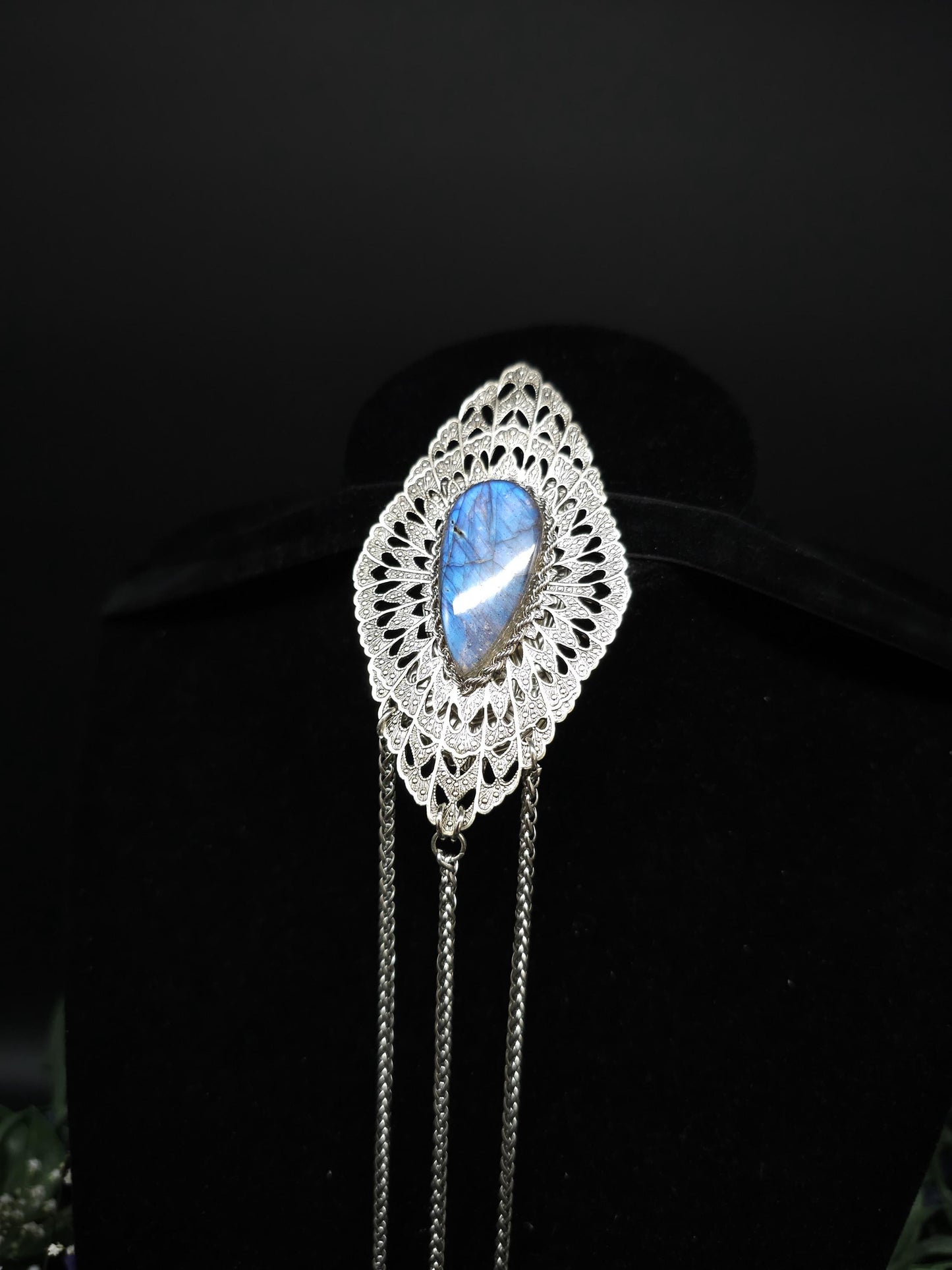 Art Nouveau Labradorite Châtelaine Clip: Rhodium-Plated Costume Accessory