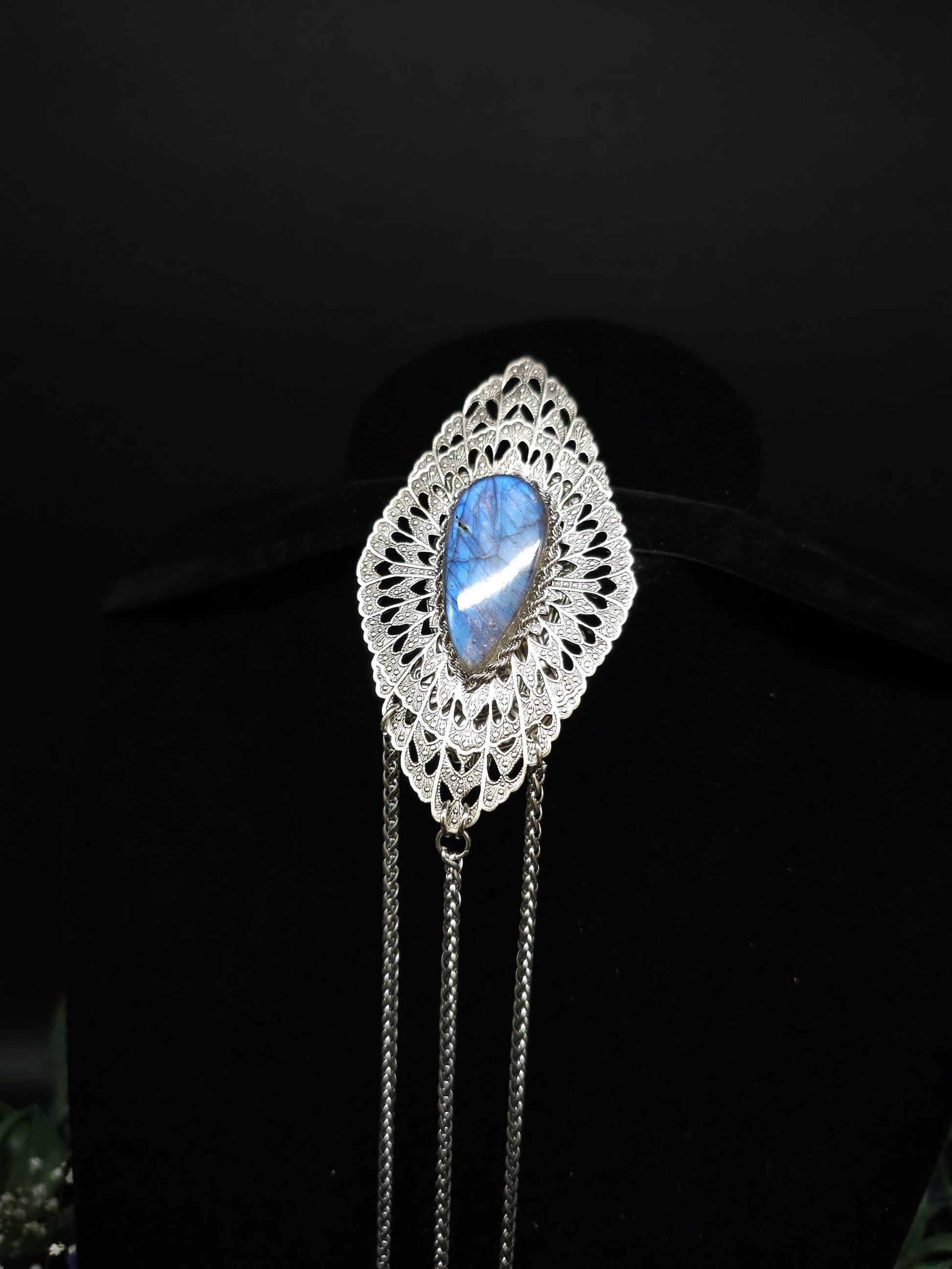 Art Nouveau Labradorite Châtelaine Clip: Rhodium-Plated Costume Accessory