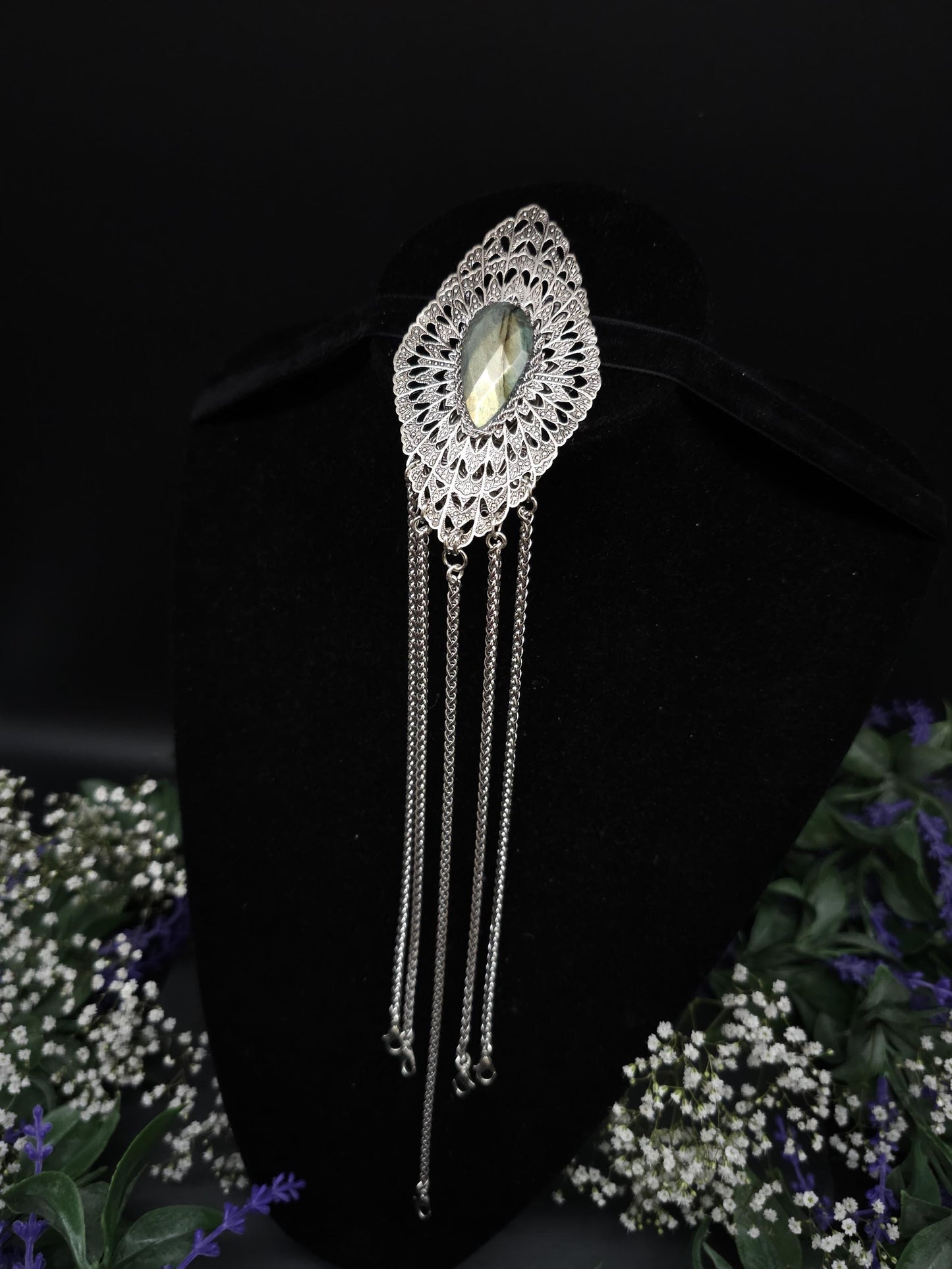 Art Nouveau Labradorite Chatelaine ~ handgefertigter Kostüm Clip / Accessoire