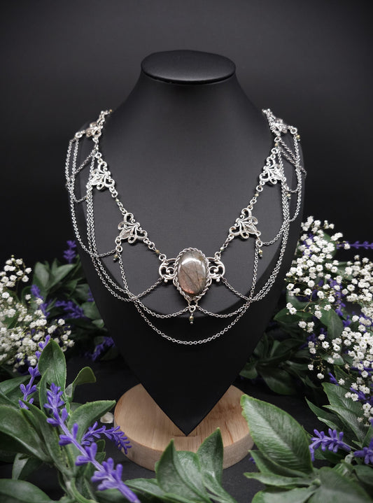 Art Nouveau Collier mit seltenem gold-lila Labradorit – Jugendstil Halskette mit Edelstahlketten – Größenverstellbarer Fantasyschmuck