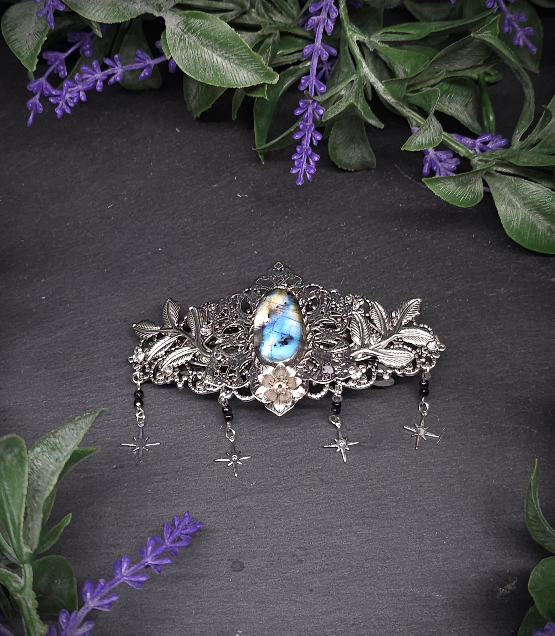 Labradorit Haarspange – mit Sternen, Zweigen und blauen Perlen - Mysticher Fantasy Haarschmuck