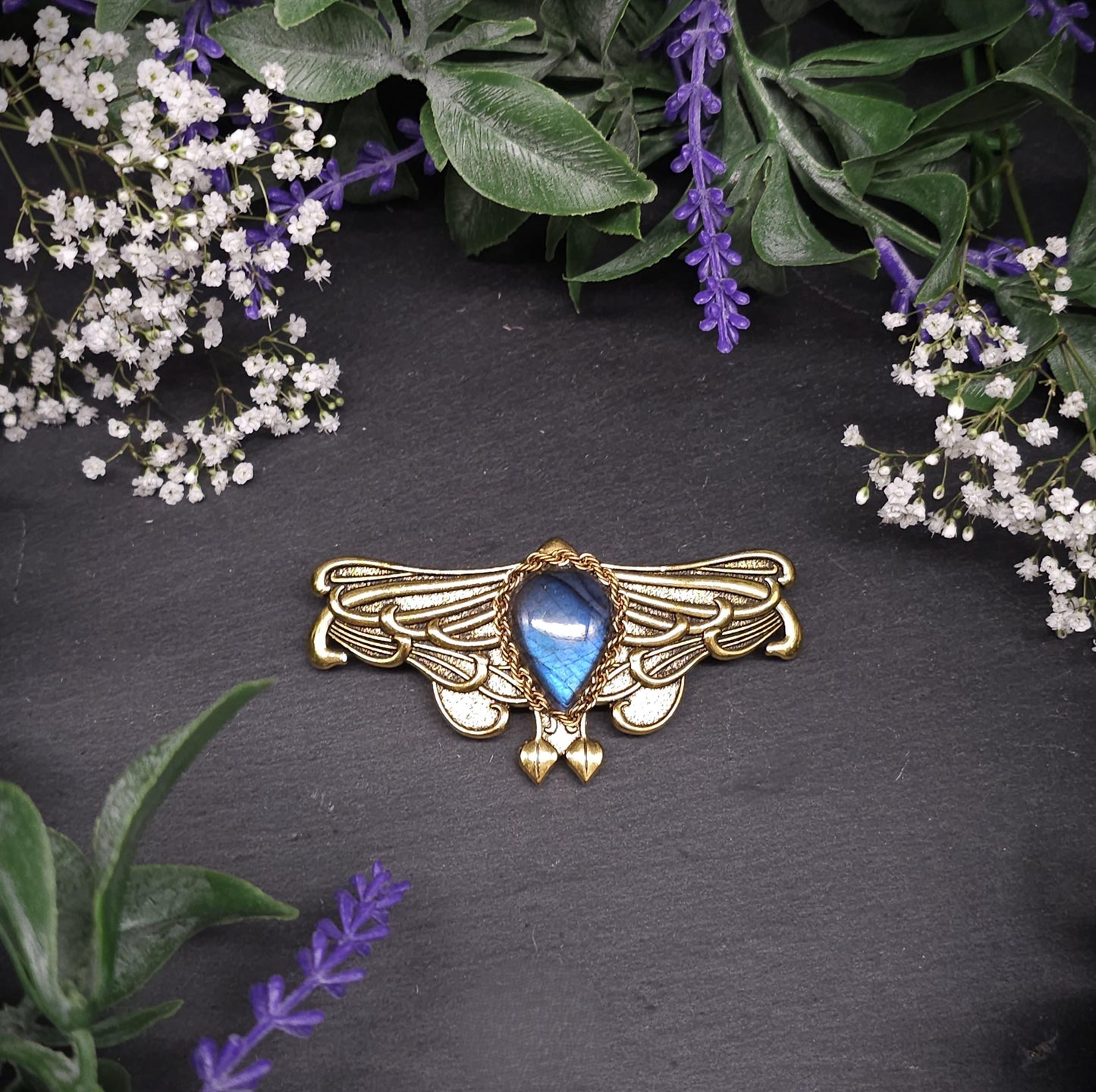 Goldene Art Nouveau Haarspange mit blauem Labradorit – Jugendstil Schmetterlingsdesign – Zwei Steinvarianten – Elegantes Vintage Accessoire