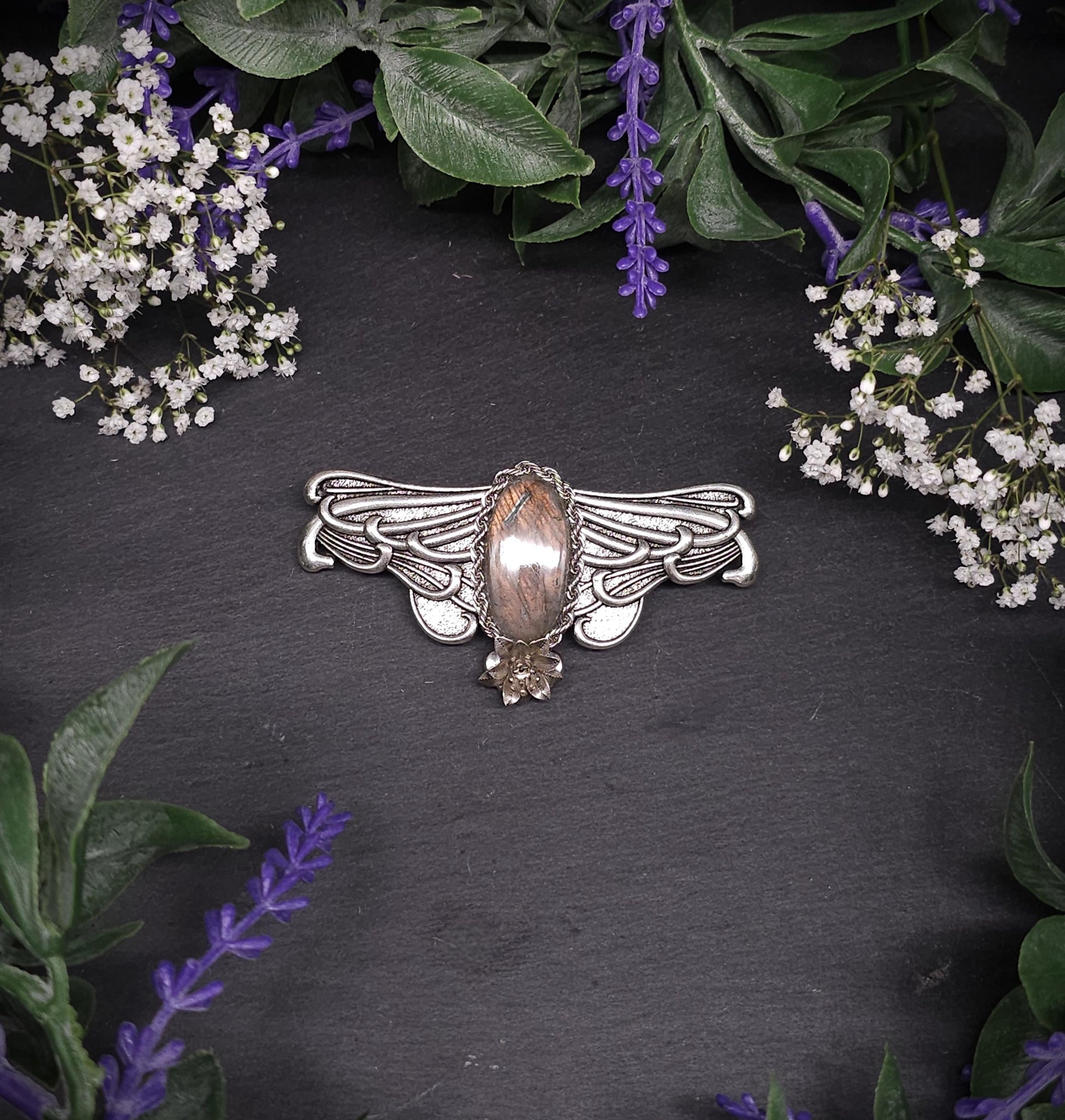 Silberne Jugendstil Haarspange mit seltenem gold-grünem Labradorit – Art Nouveau Schmuck