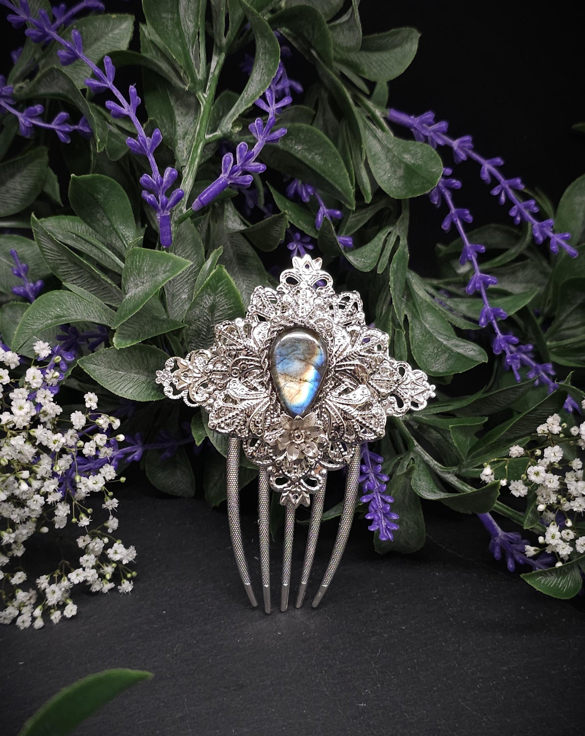 Haarkamm mit Labradorit Cabochon ~ für Brautfrisur, Mittelalter, Fantasy, Hochzeiten ~ Haarspange ~ Einzigartiger Schmuck ~ Haarnadel ~