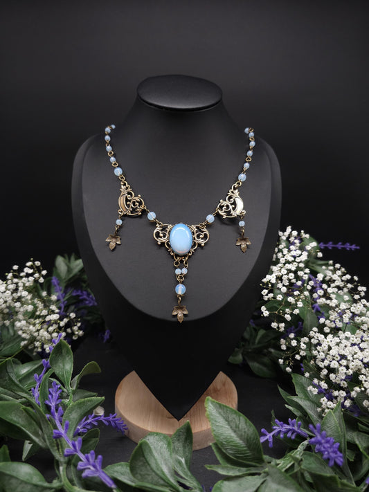 Bronzefarbenes Art Nouveau Collier - Opalithperlen & Blattanhängern - Größenverstellbare Jugendstil Halskette - romantischer Schmuck