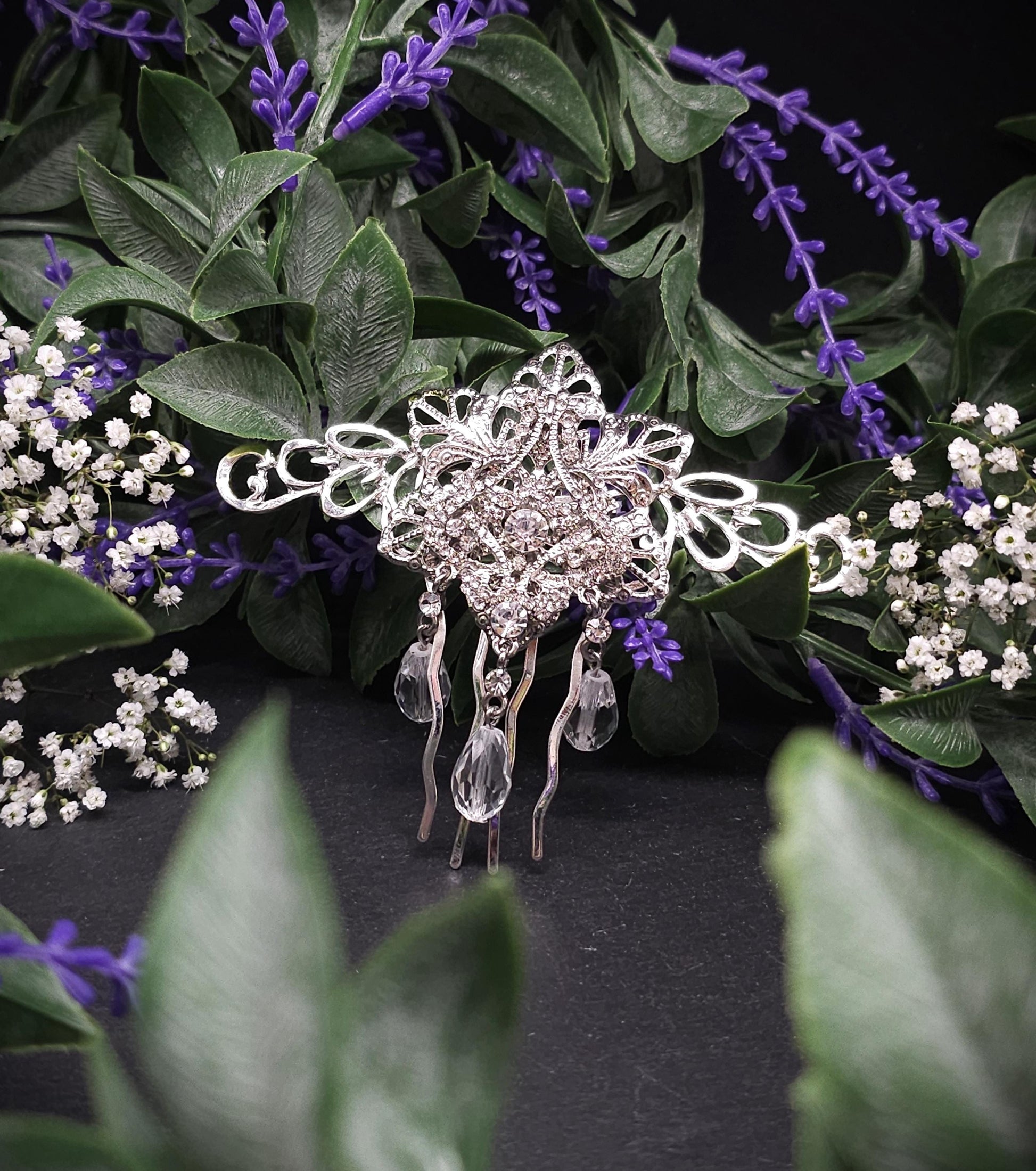 Silberner Haarkamm mit Strass-Elementen ~ Klare Glasperlen ~ Schmuck für Bräute, Hochzeiten, LARP, Gothic und Fantasy ~ Vintage Haarschmuck