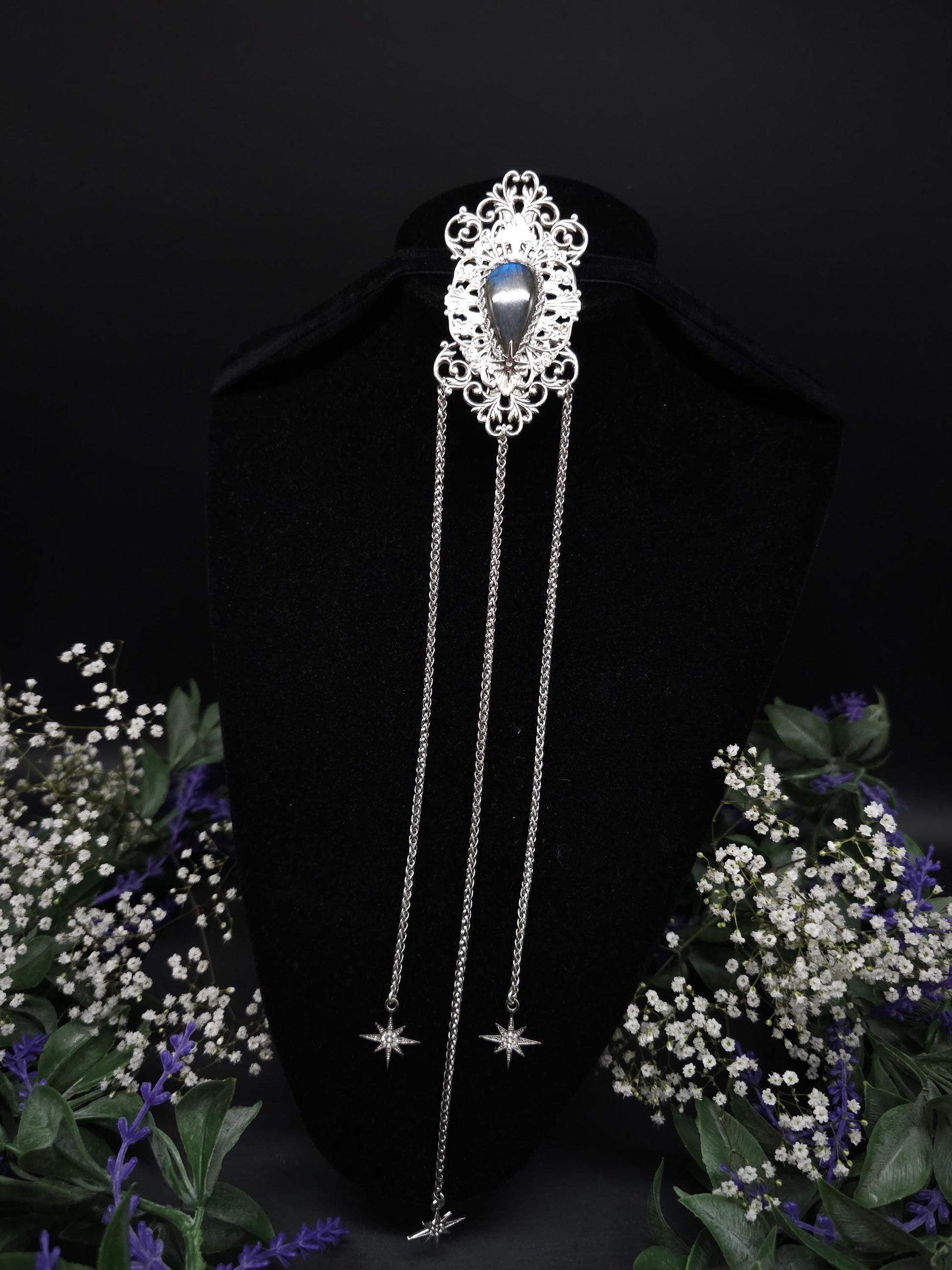 Art Nouveau Brosche mit Tropfen Labradorit ~ Dekorative Schalnadel ~Jugendstil Pin ~ Accessoire für Mittelalter, Fantasy, Gothic, Witchy