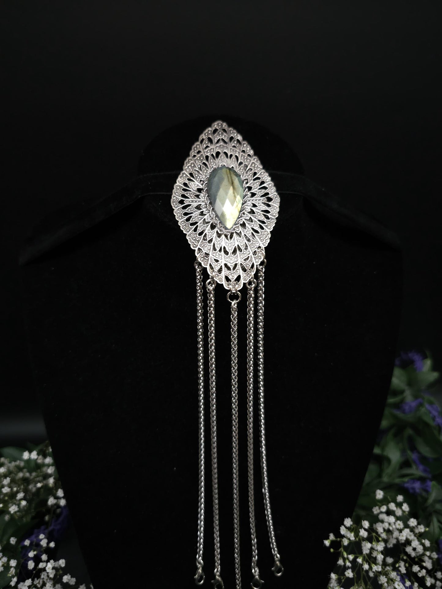 Art Nouveau Labradorite Chatelaine ~ handgefertigter Kostüm Clip / Accessoire