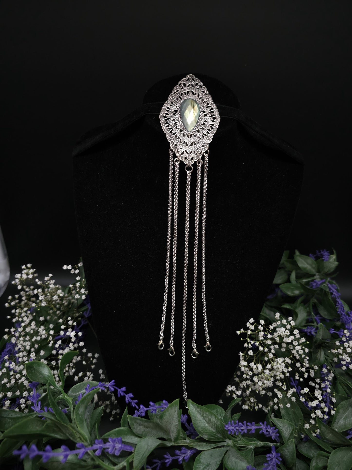 Art Nouveau Labradorite Chatelaine ~ handgefertigter Kostüm Clip / Accessoire