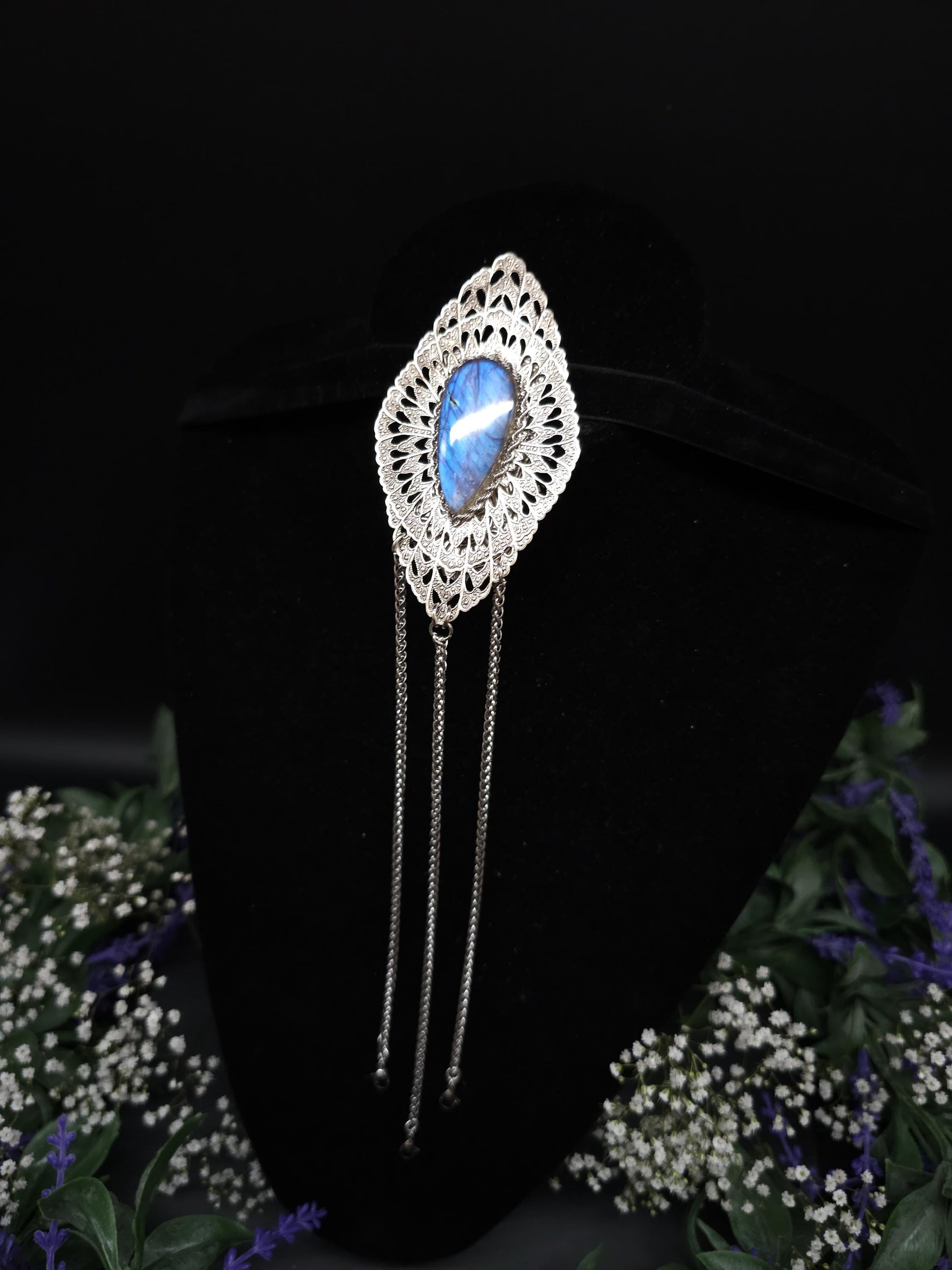 Art Nouveau Labradorite Châtelaine Clip: Rhodium-Plated Costume Accessory