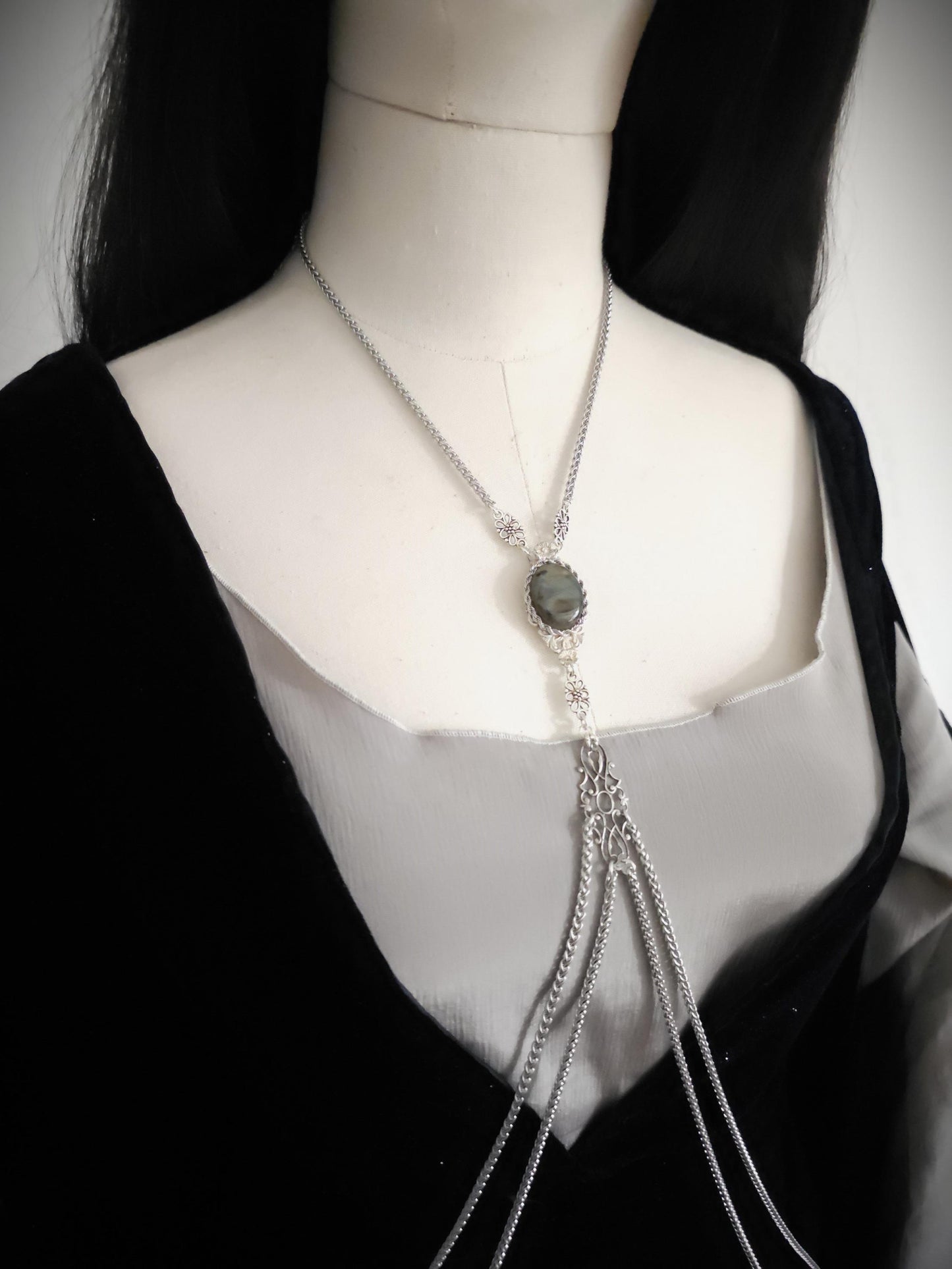 Bodychain "Meréah" ~ handgefertigte Körperkette mit Labradorit ~ Bauchtanz, Fantasy und Cosplay Kostüm Accessoire ~