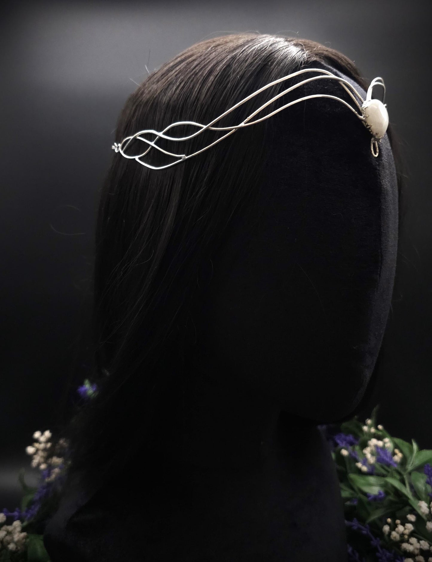 Versilbertes Diadem mit Mondstein Tropfen ~ Elfen Diadem ~Braut Krone ~ größenverstellbar