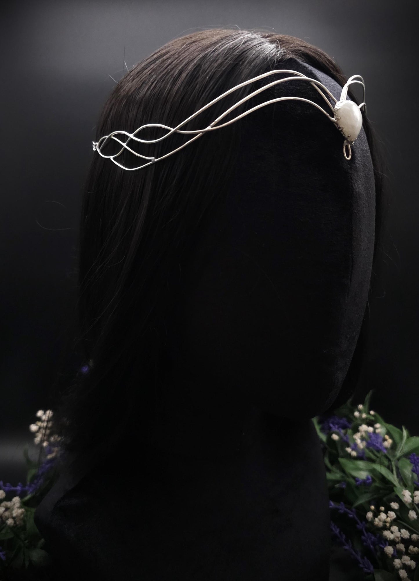 Versilbertes Diadem mit Mondstein Tropfen ~ Elfen Diadem ~Braut Krone ~ größenverstellbar