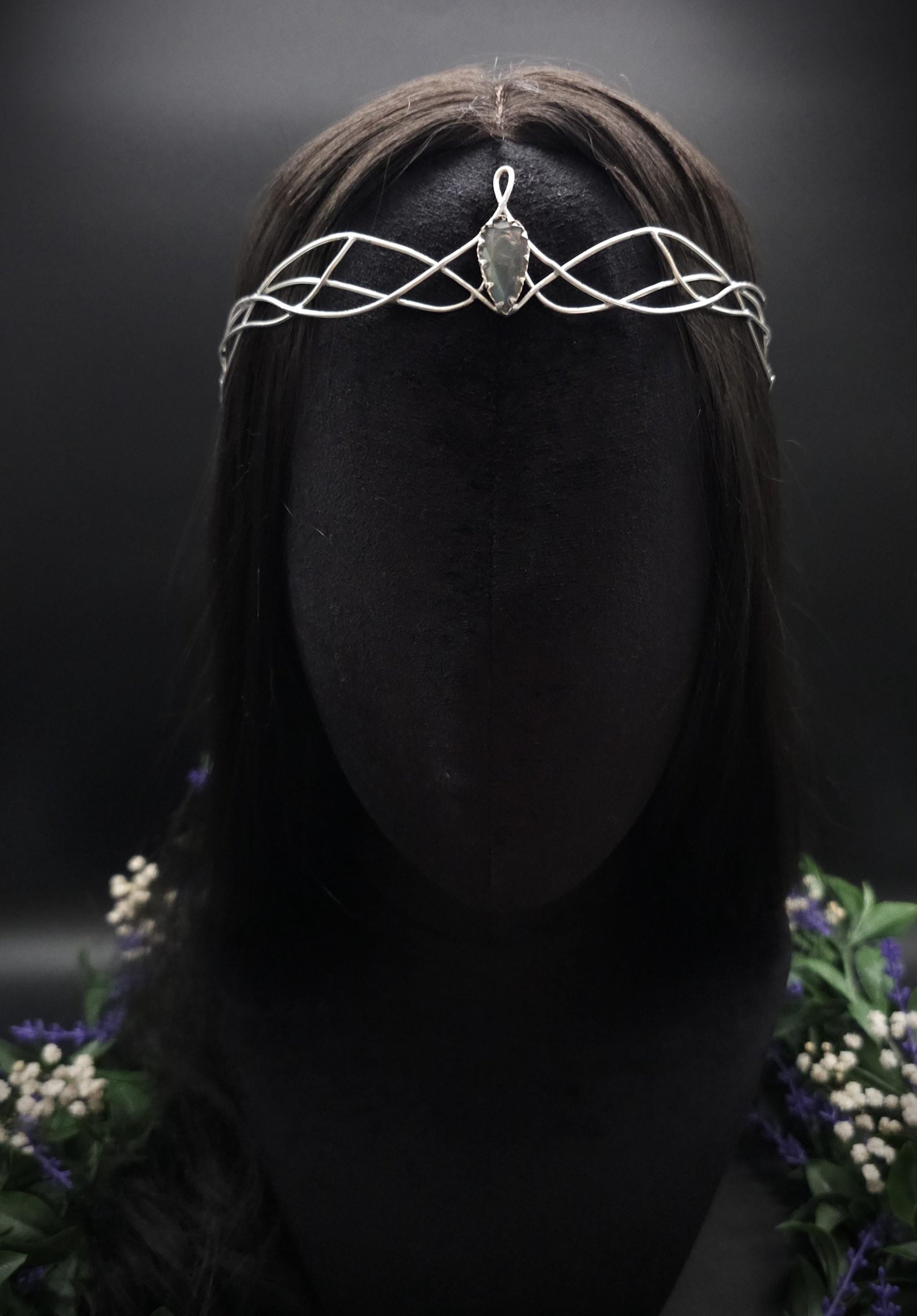 Versilbertes Diadem mit blau grauem Labradorit ~ Fantasy Kopfschmuck ~ Hochzeit & Braut-Krone ~ Größenverstellbar