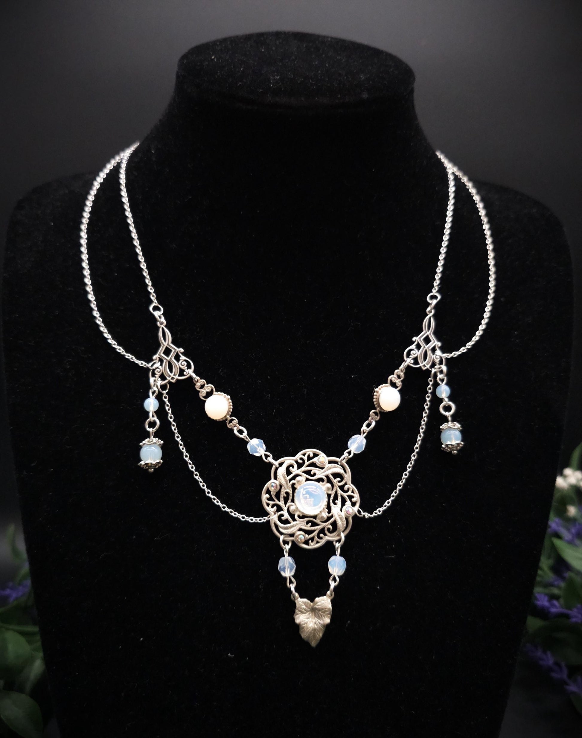 Art Nouveau Halskette mit Opalithperlen ~ Vintage Stil ~ größenverstellbar ~ handgefertigt